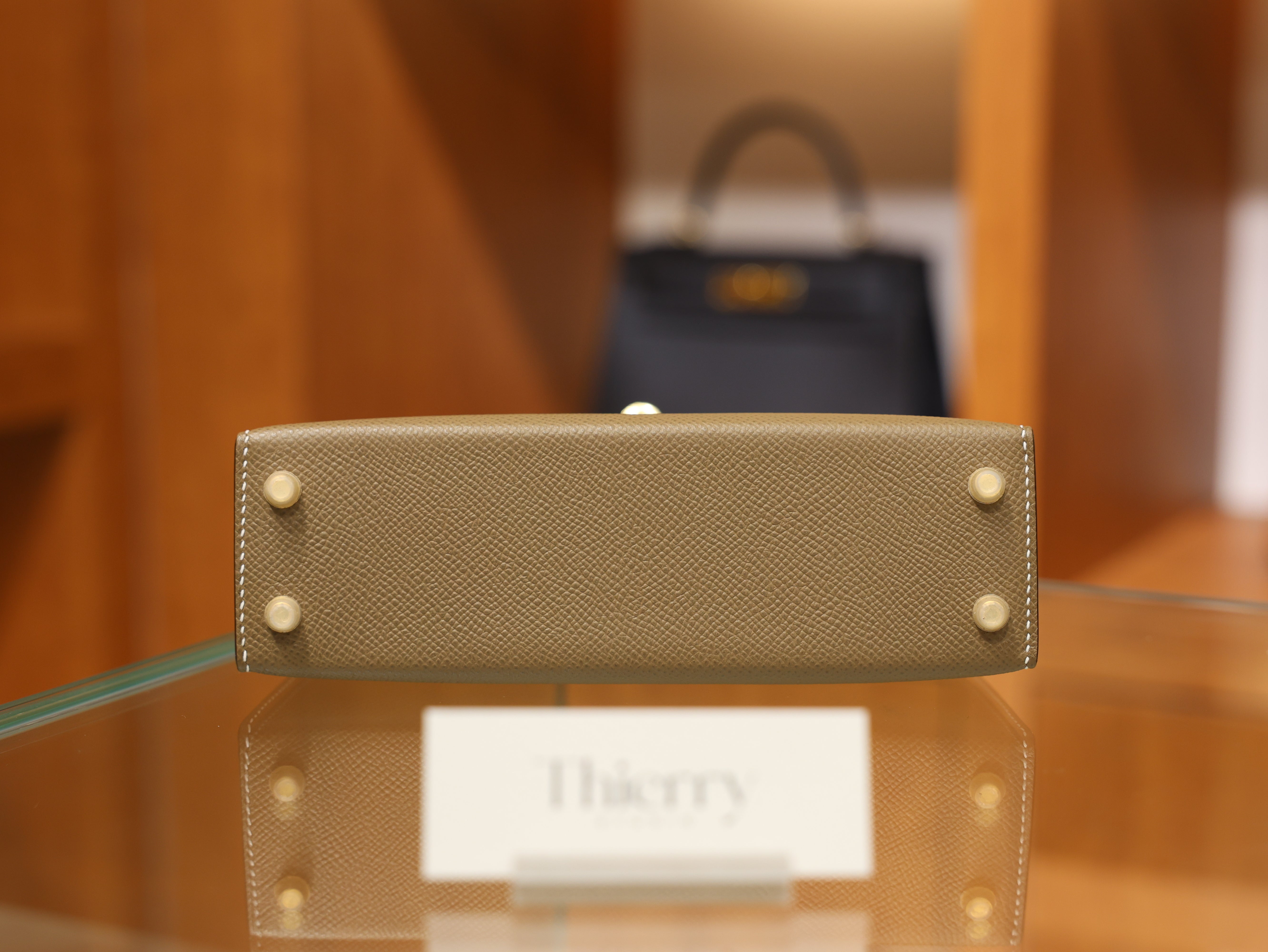 Kelly mini 2 epsom etoupe GHW