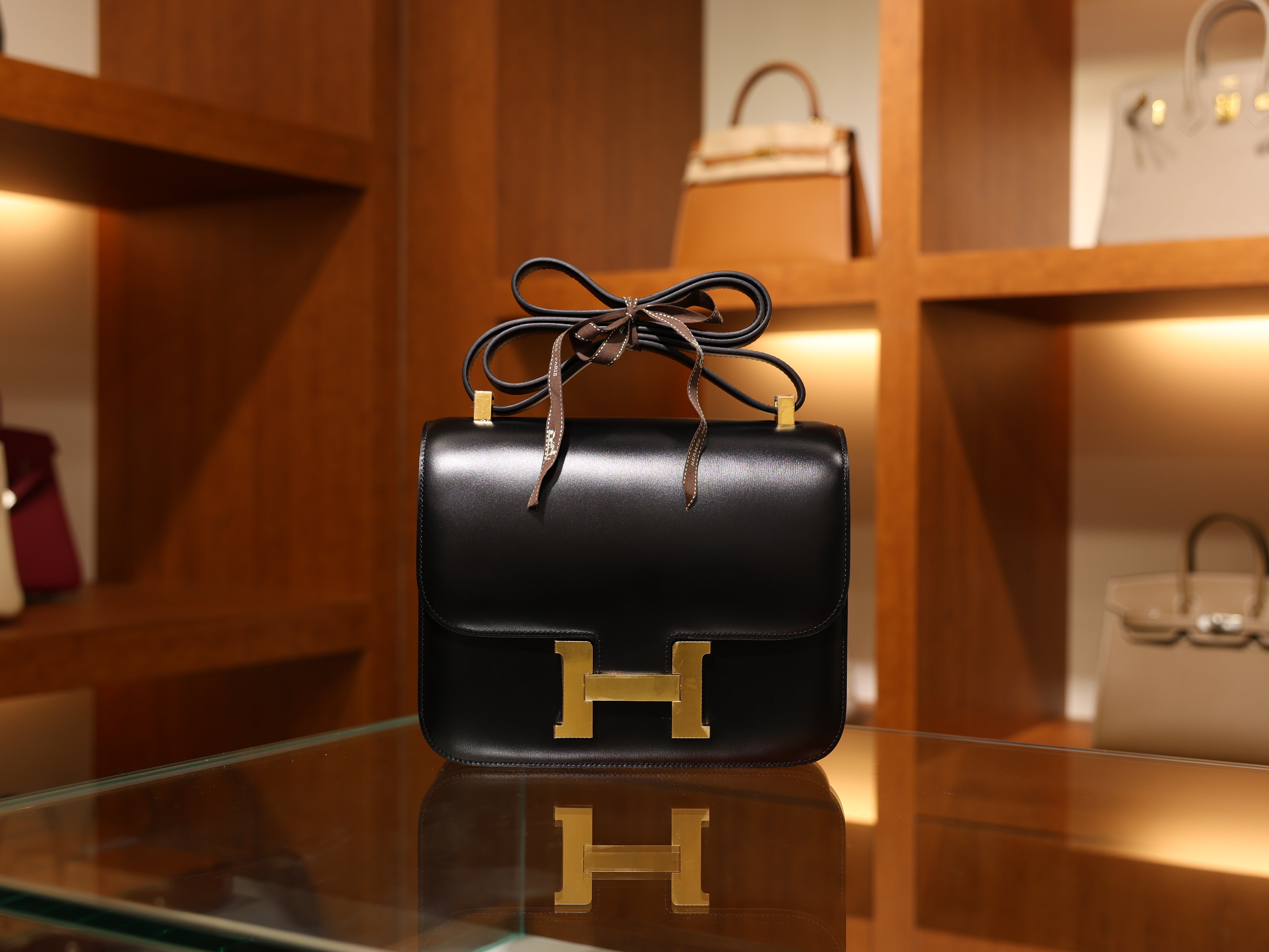 Constance 24 box black GHW
