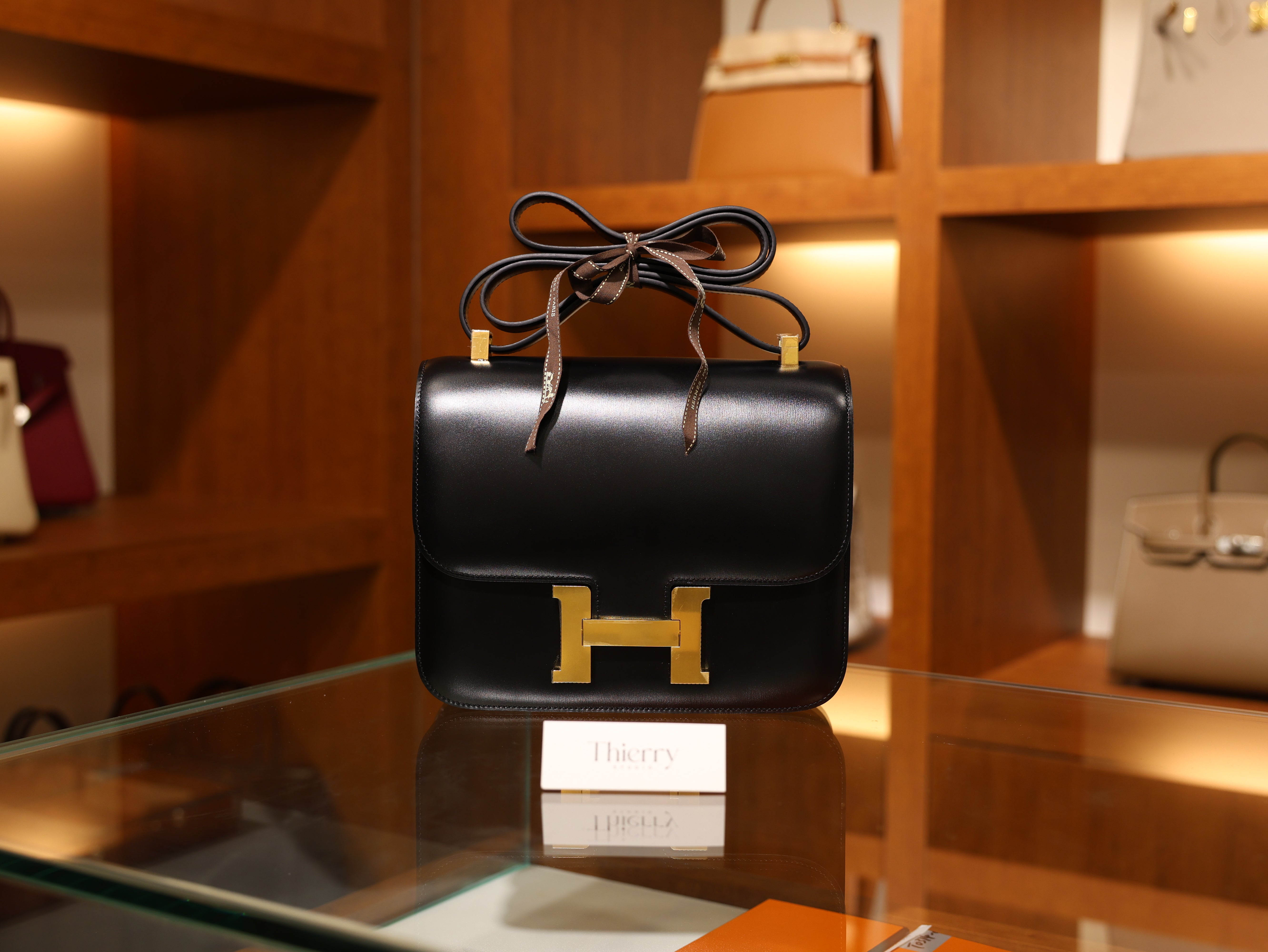 Constance 24 box black GHW