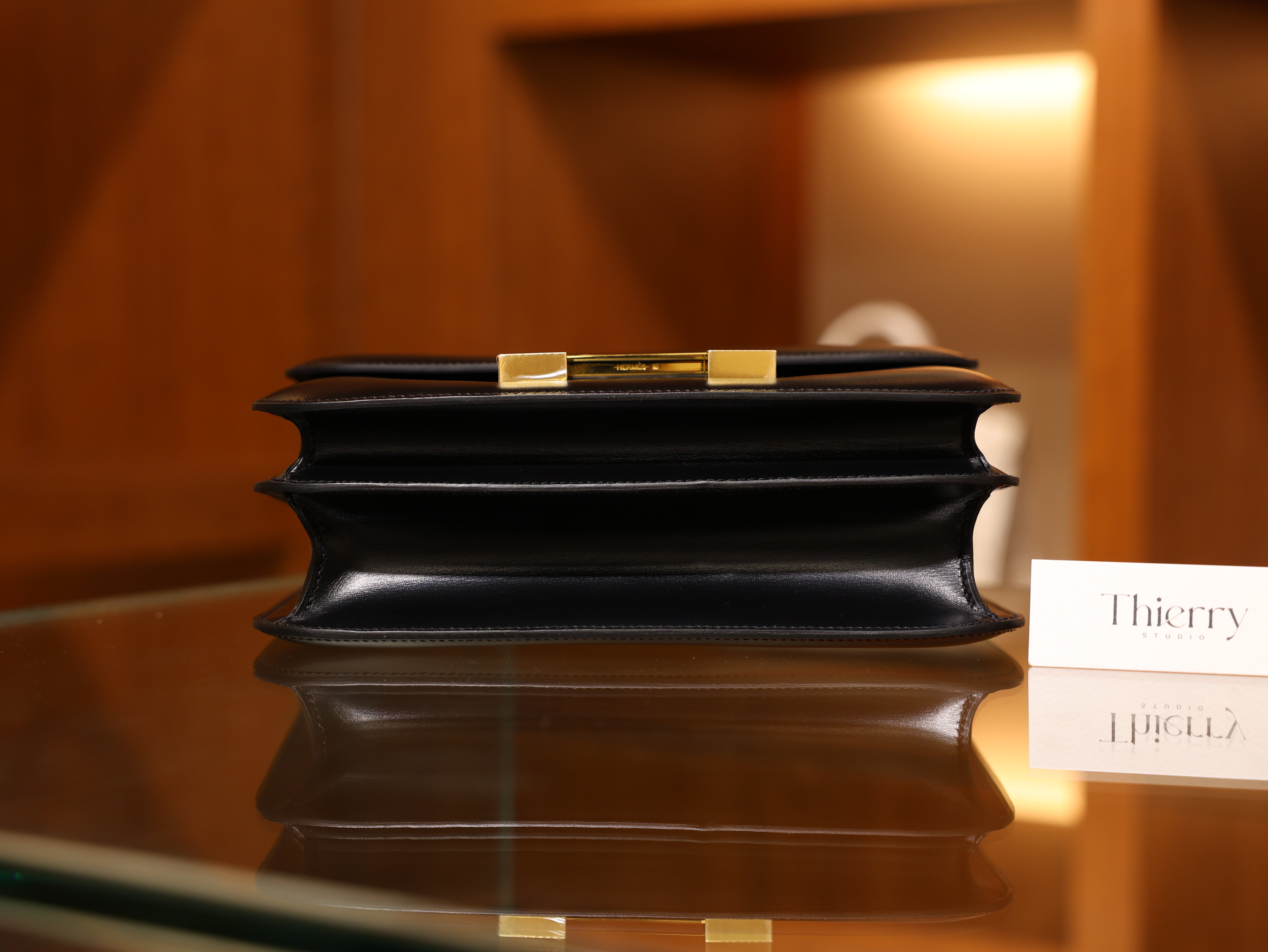 Constance 24 box black GHW