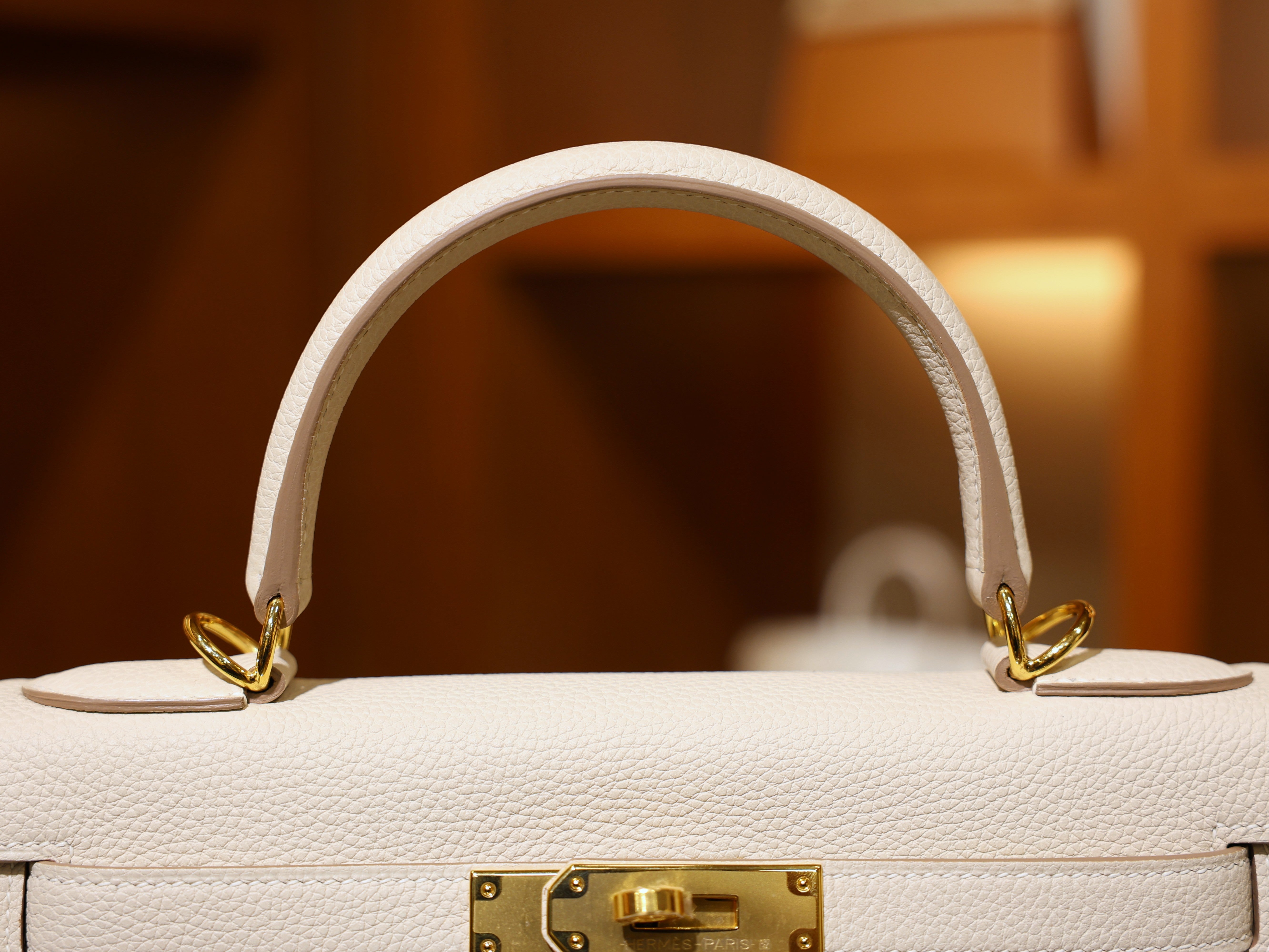 Kelly 28 togo craie GHW