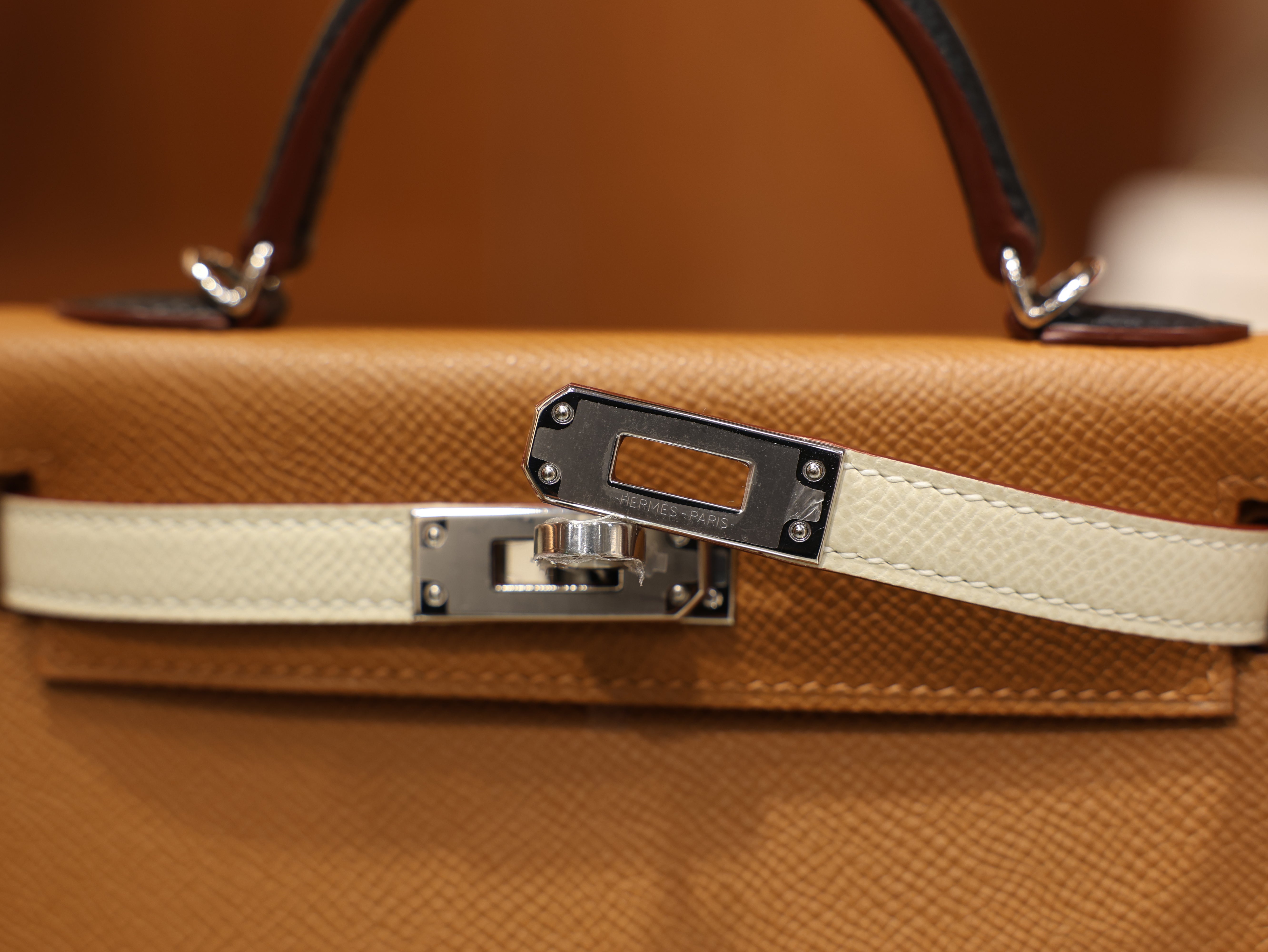 Kelly mini 2 epsom gold craie black PHW (S.O)