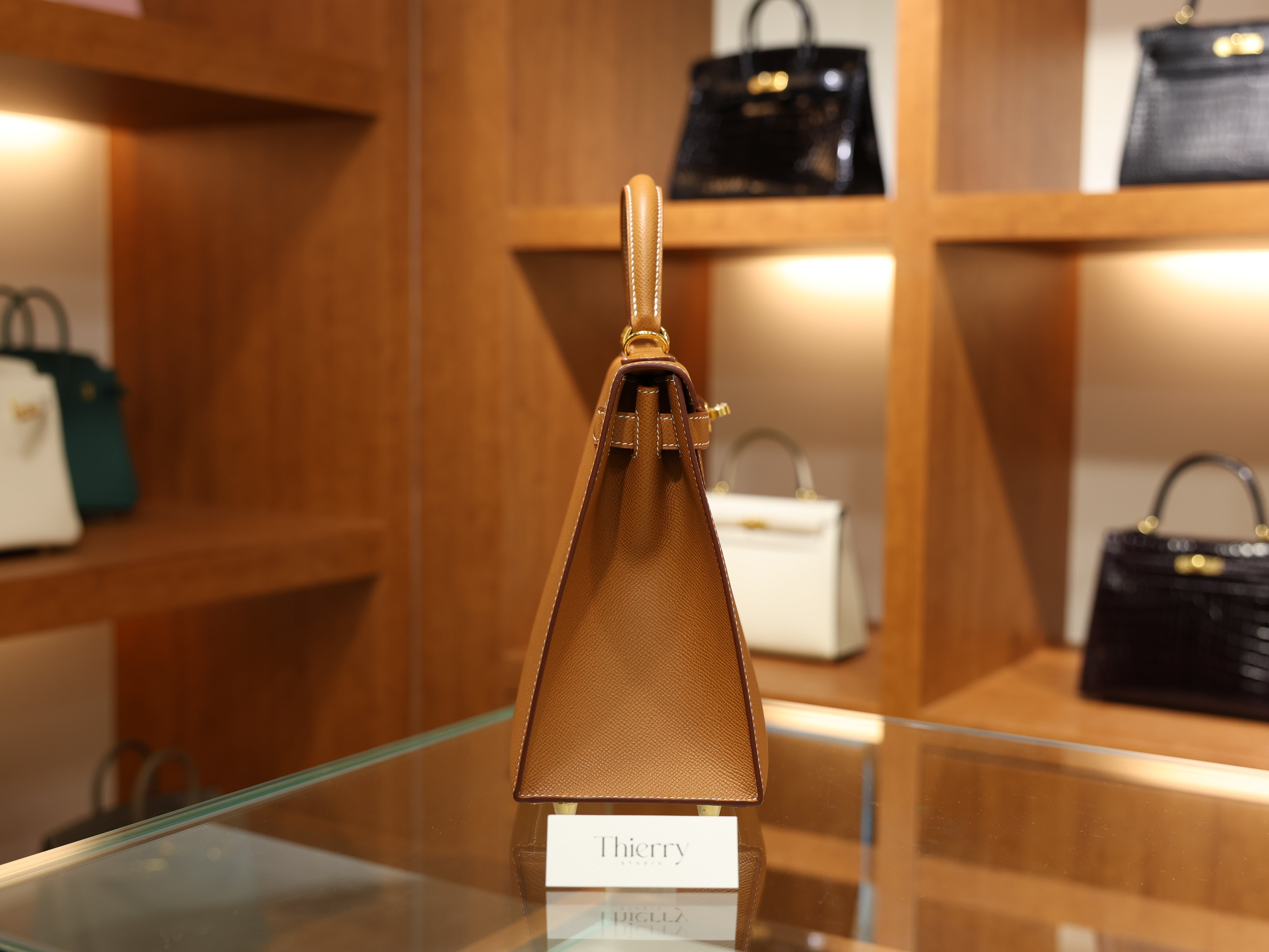 Kelly 28 epsom gold GHW