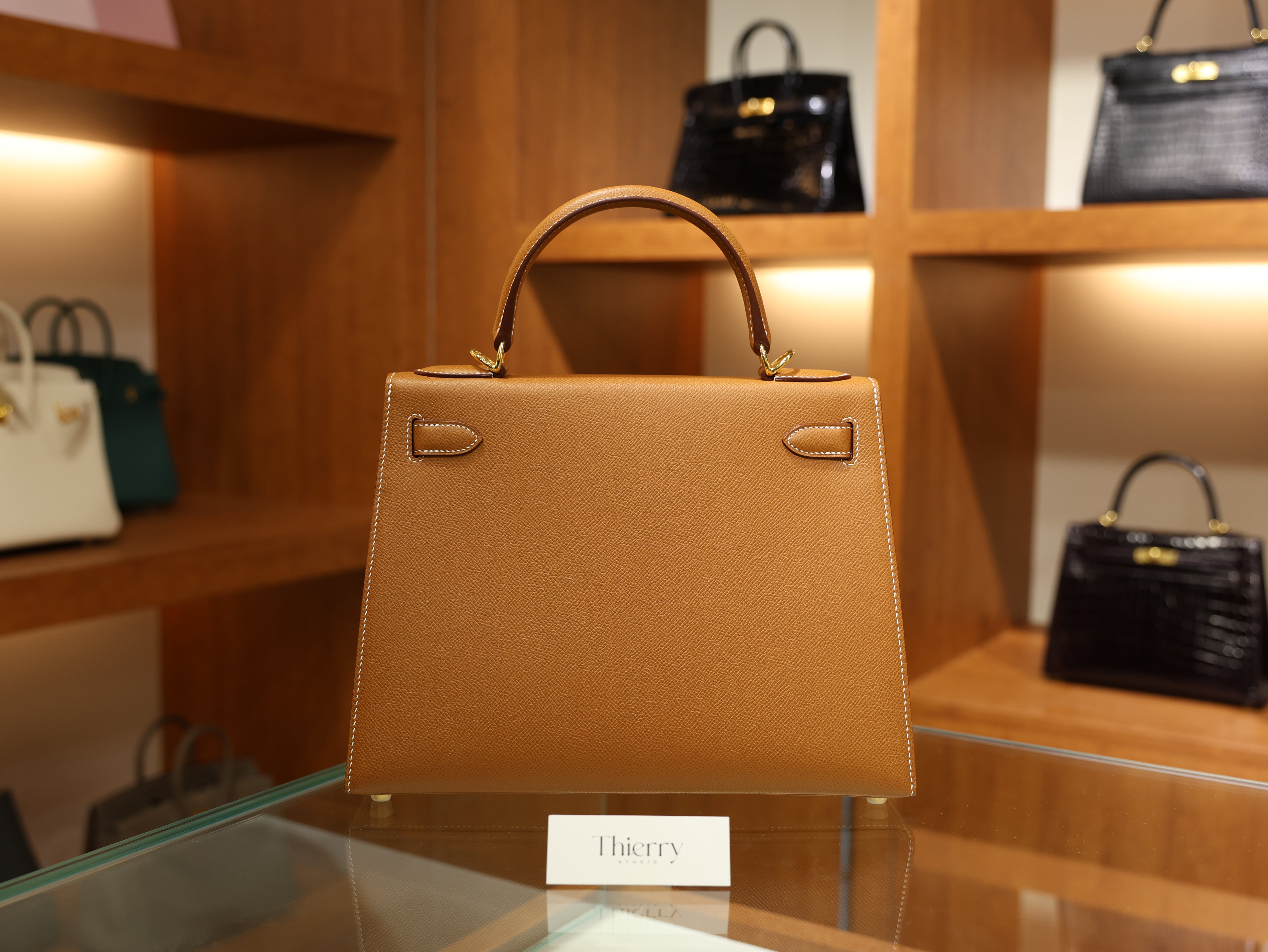 Kelly 28 epsom gold GHW