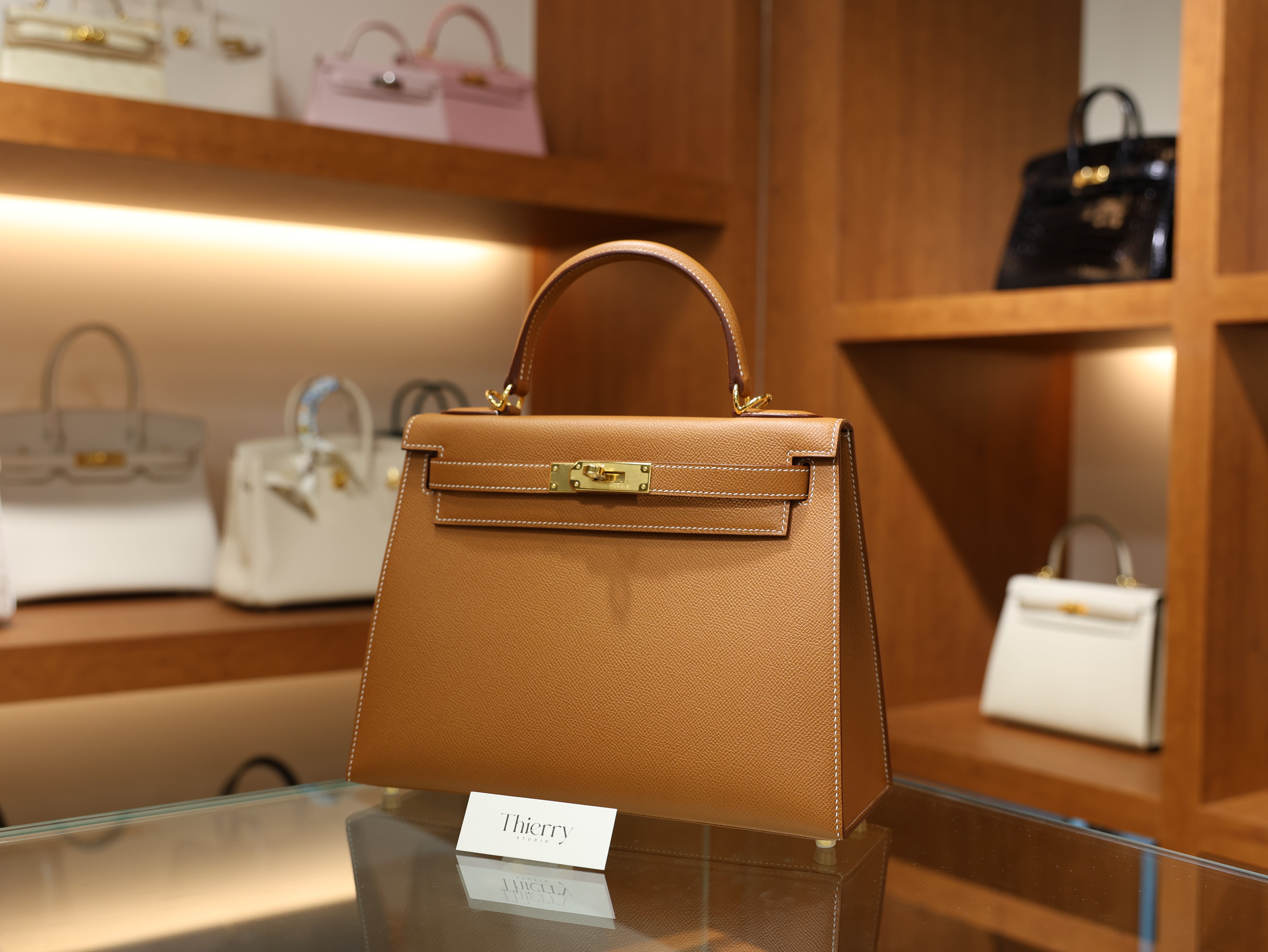 Kelly 28 epsom gold GHW