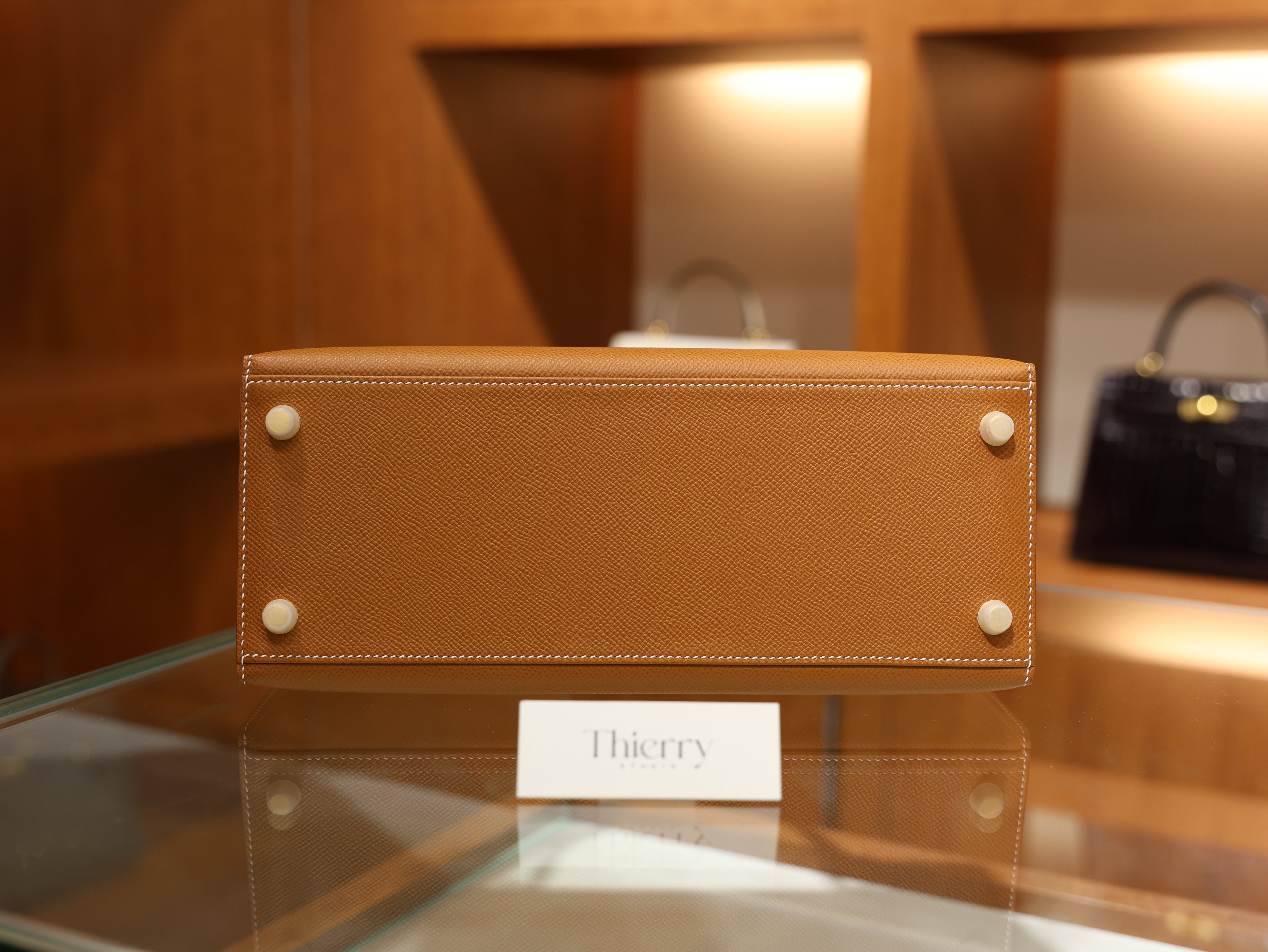 Kelly 28 epsom gold GHW