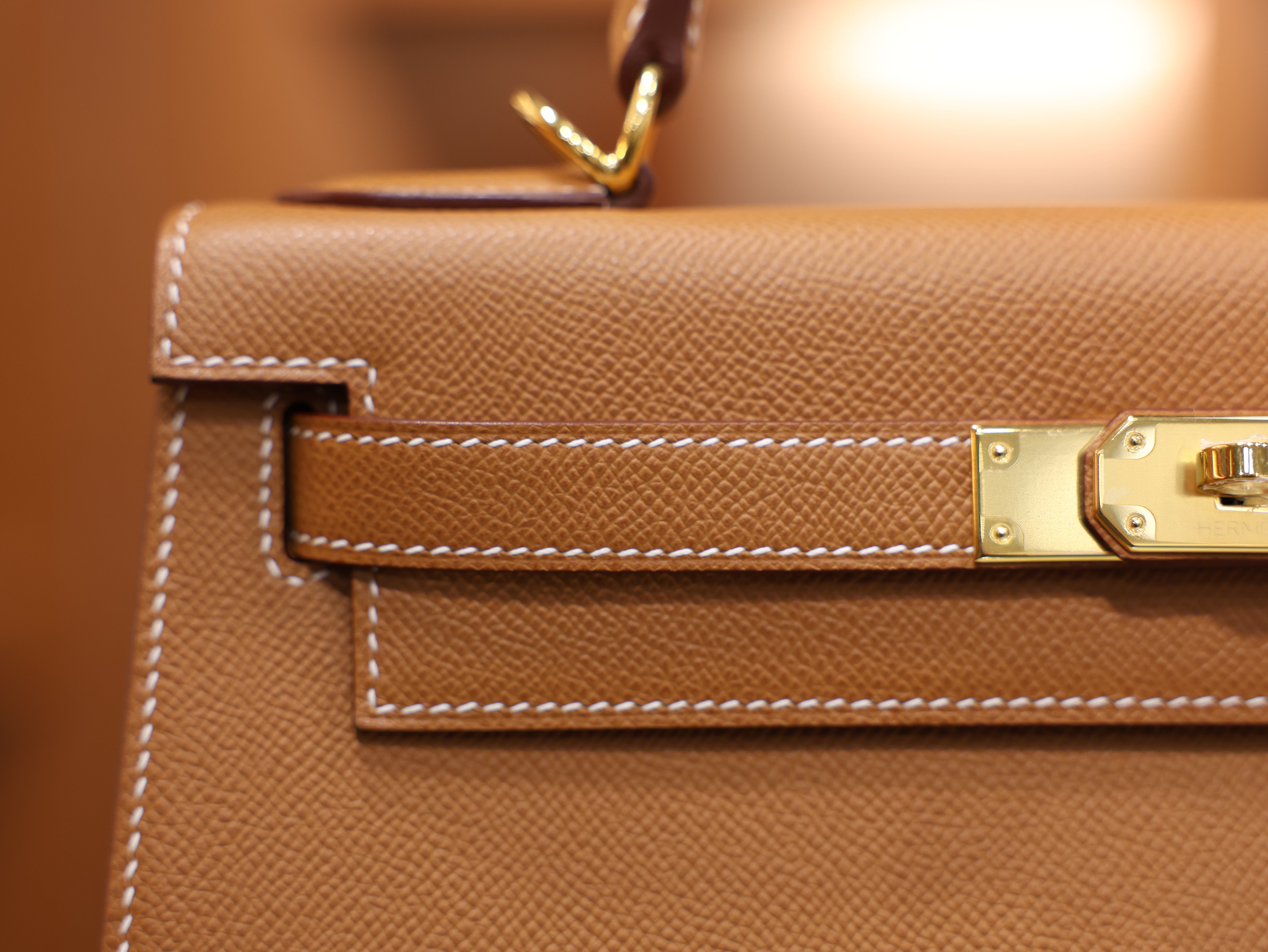 Kelly 28 epsom gold GHW