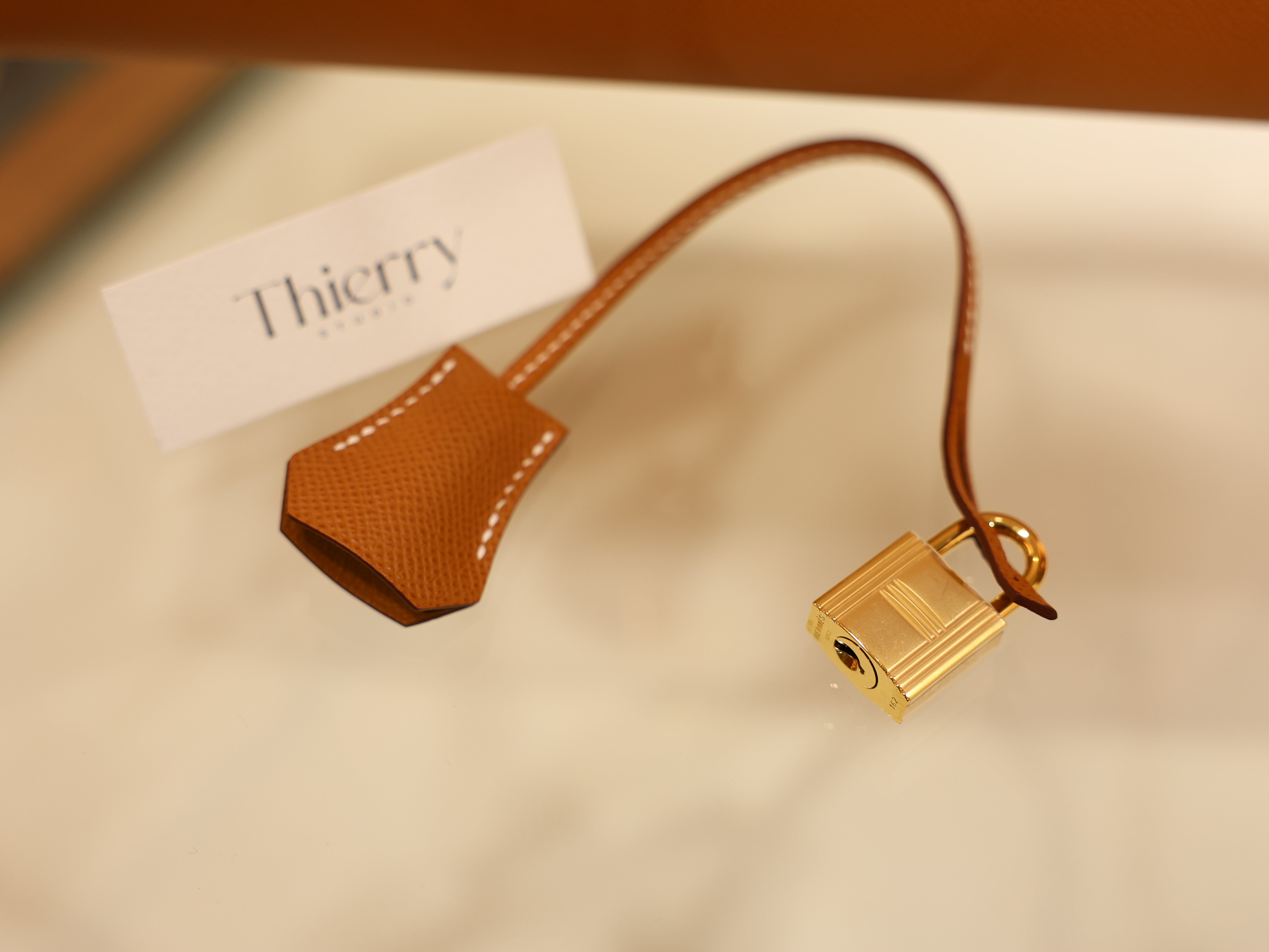 Kelly 28 epsom gold GHW