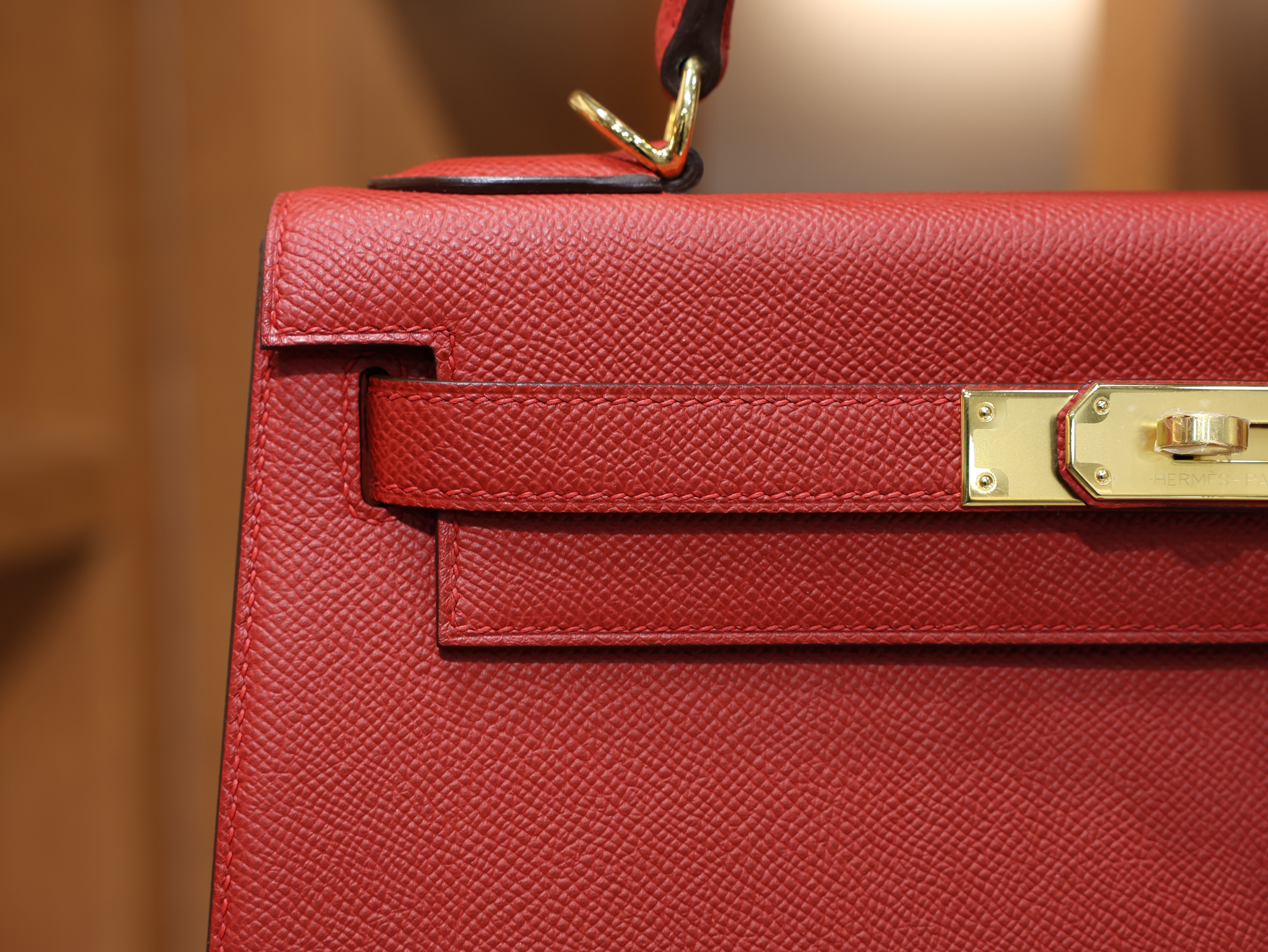 Kelly 28 epsom Rouge Casaque GHW