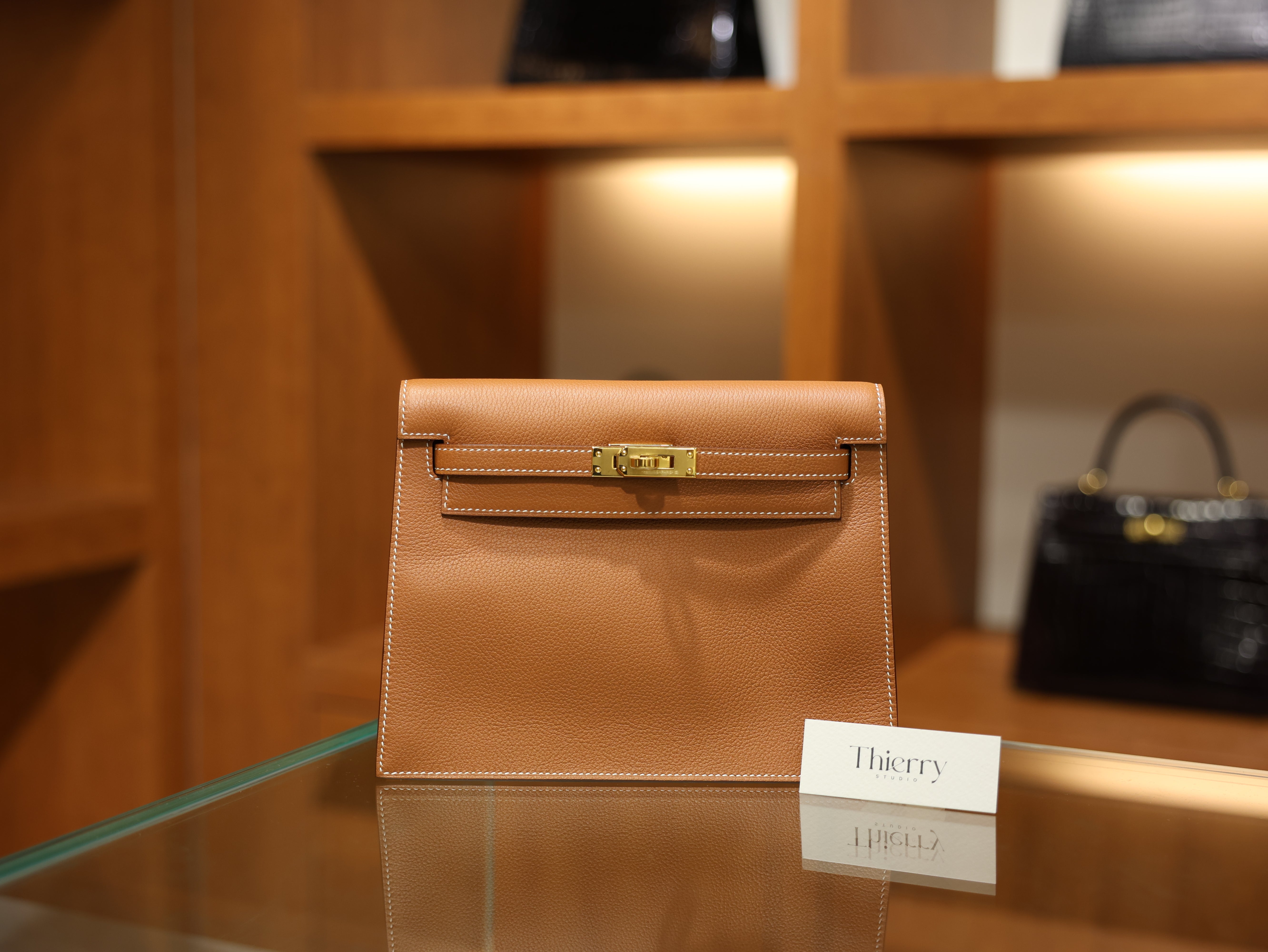 Kelly danse evercolor gold GHW