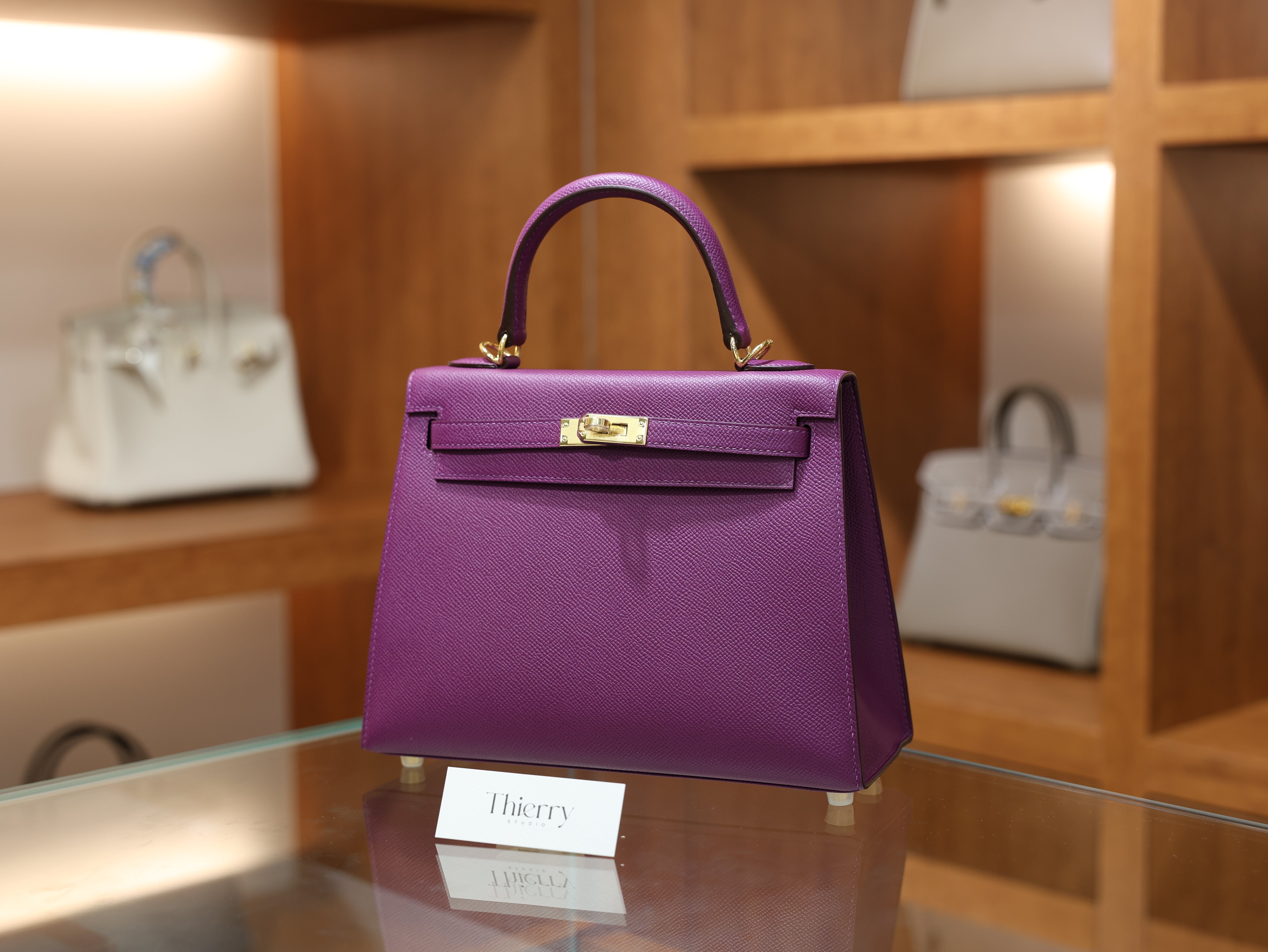 Kelly 25 epsom anemone GHW