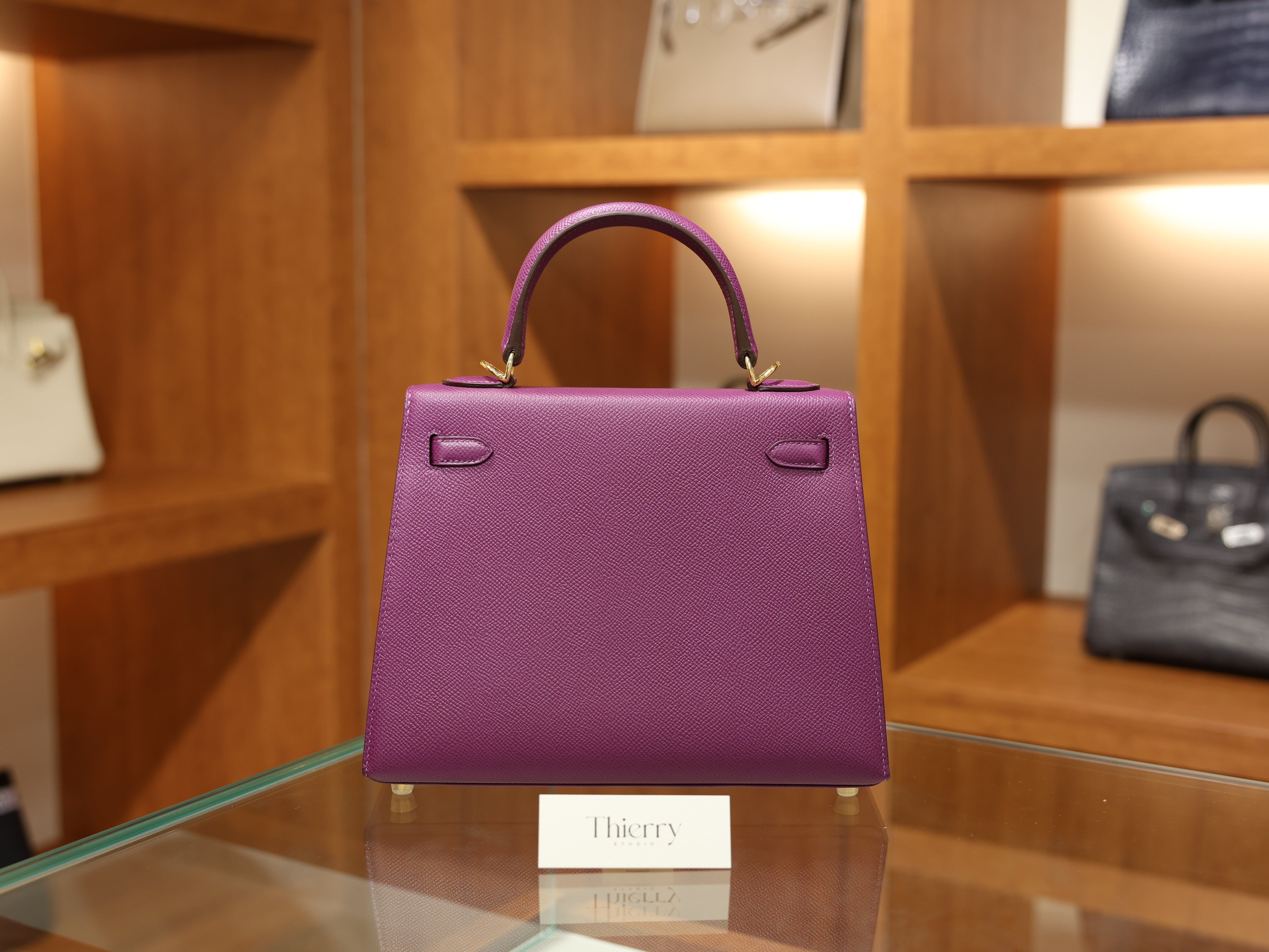 Kelly 25 epsom anemone GHW