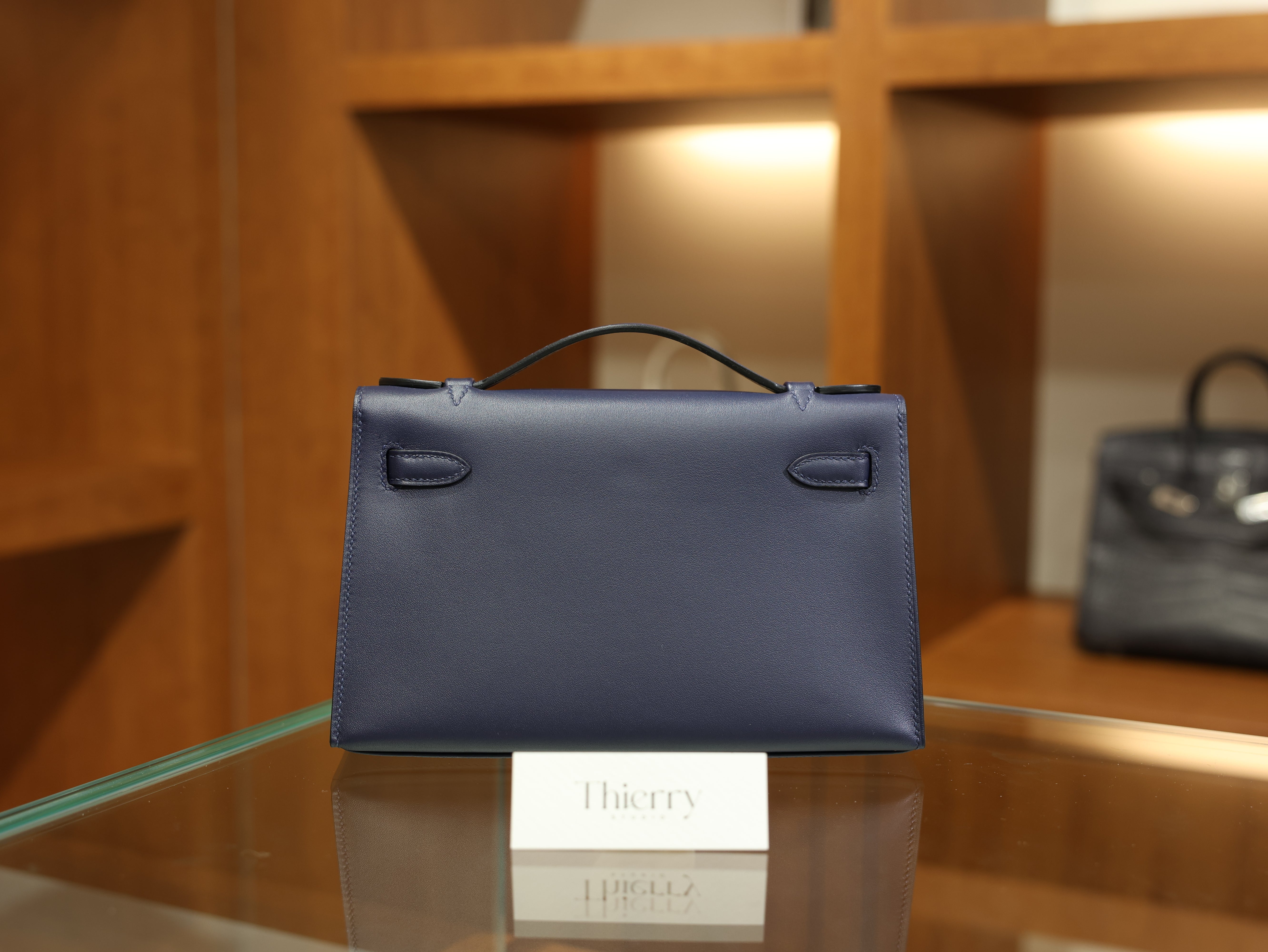 Kelly pochette swift bleu saphir GHW