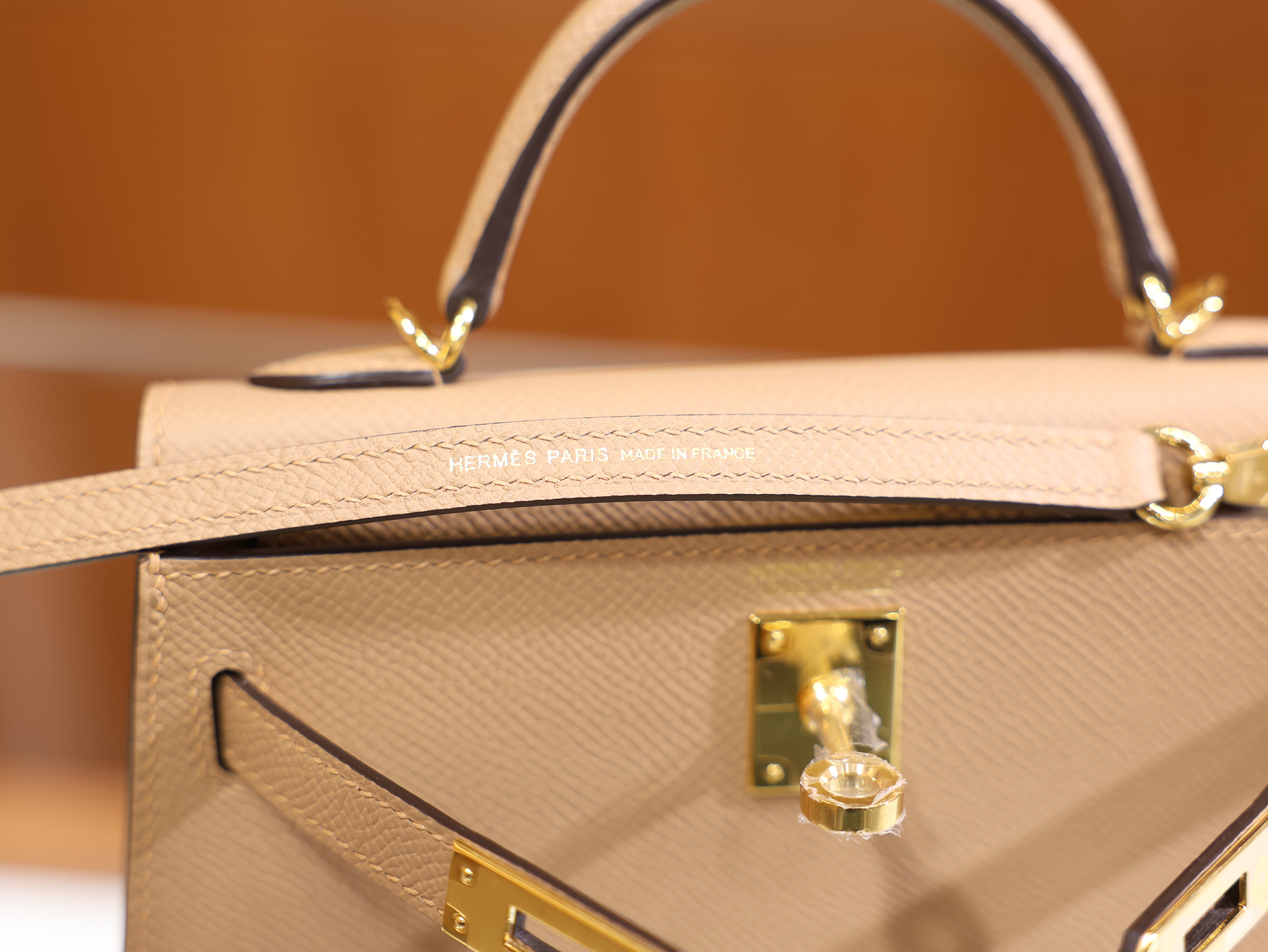Kelly mini 2 epsom chai GHW