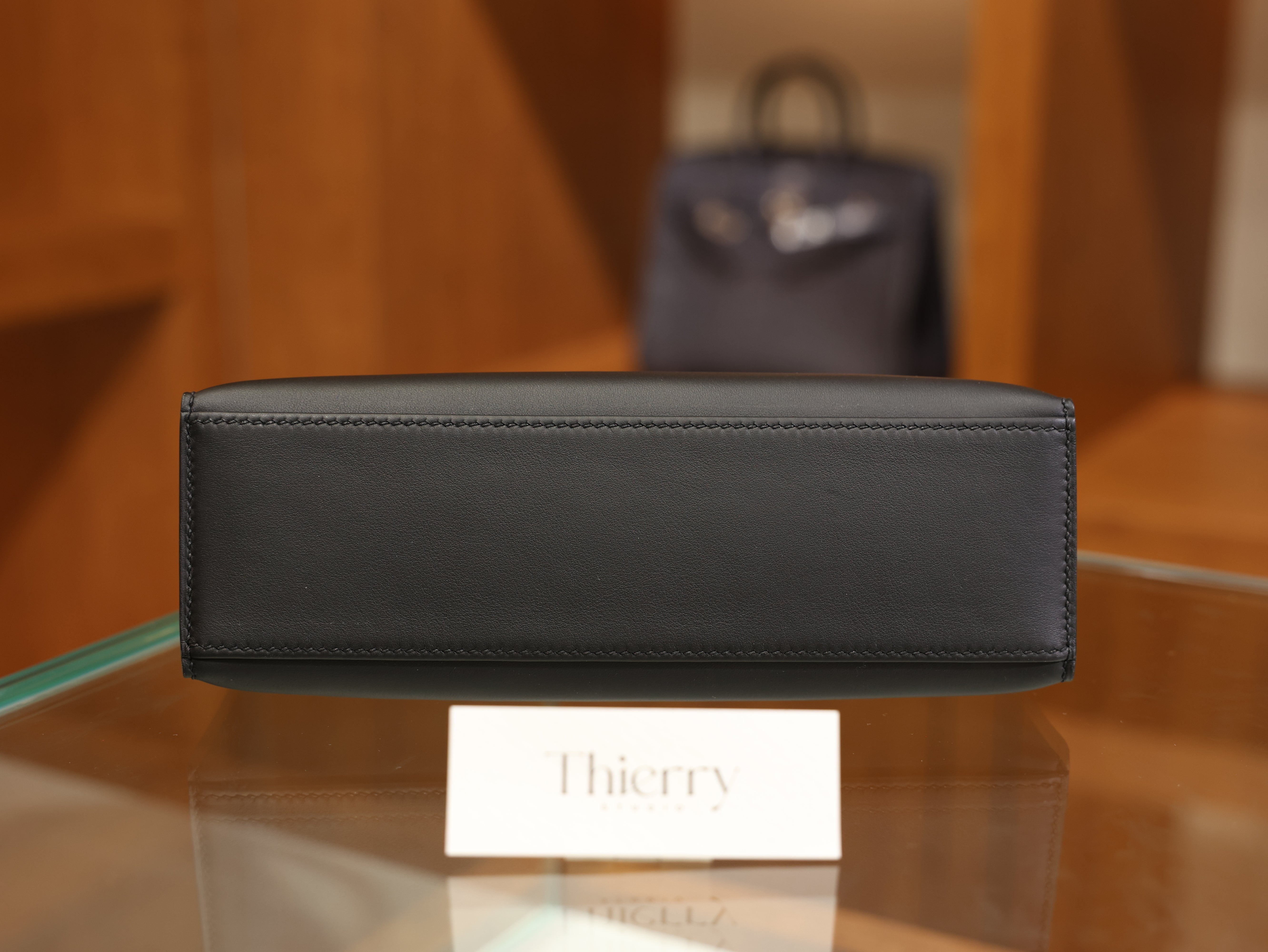 Kelly pochette swift black GHW