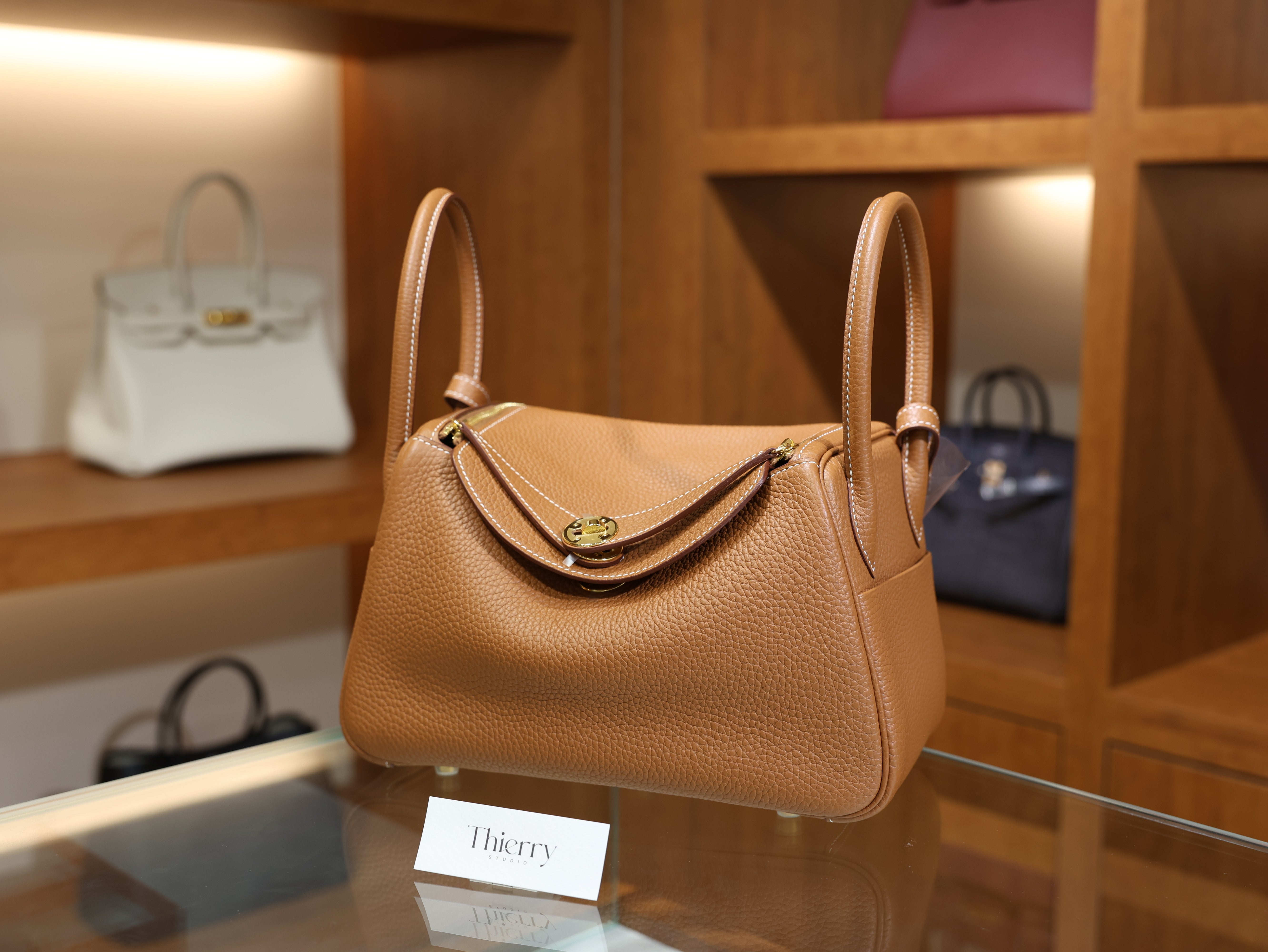 Lindy 26 clemence gold GHW