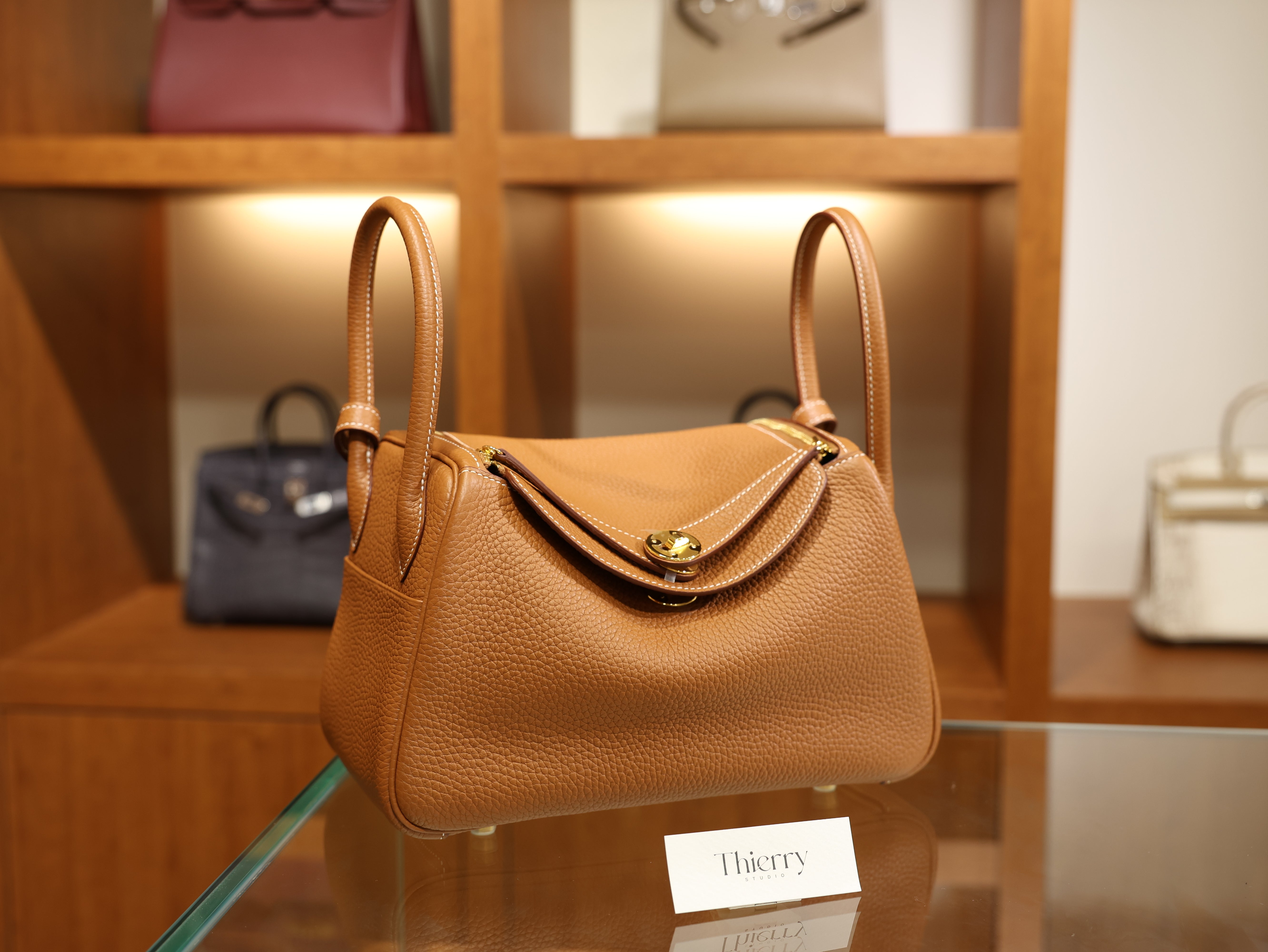 Lindy 26 clemence gold GHW