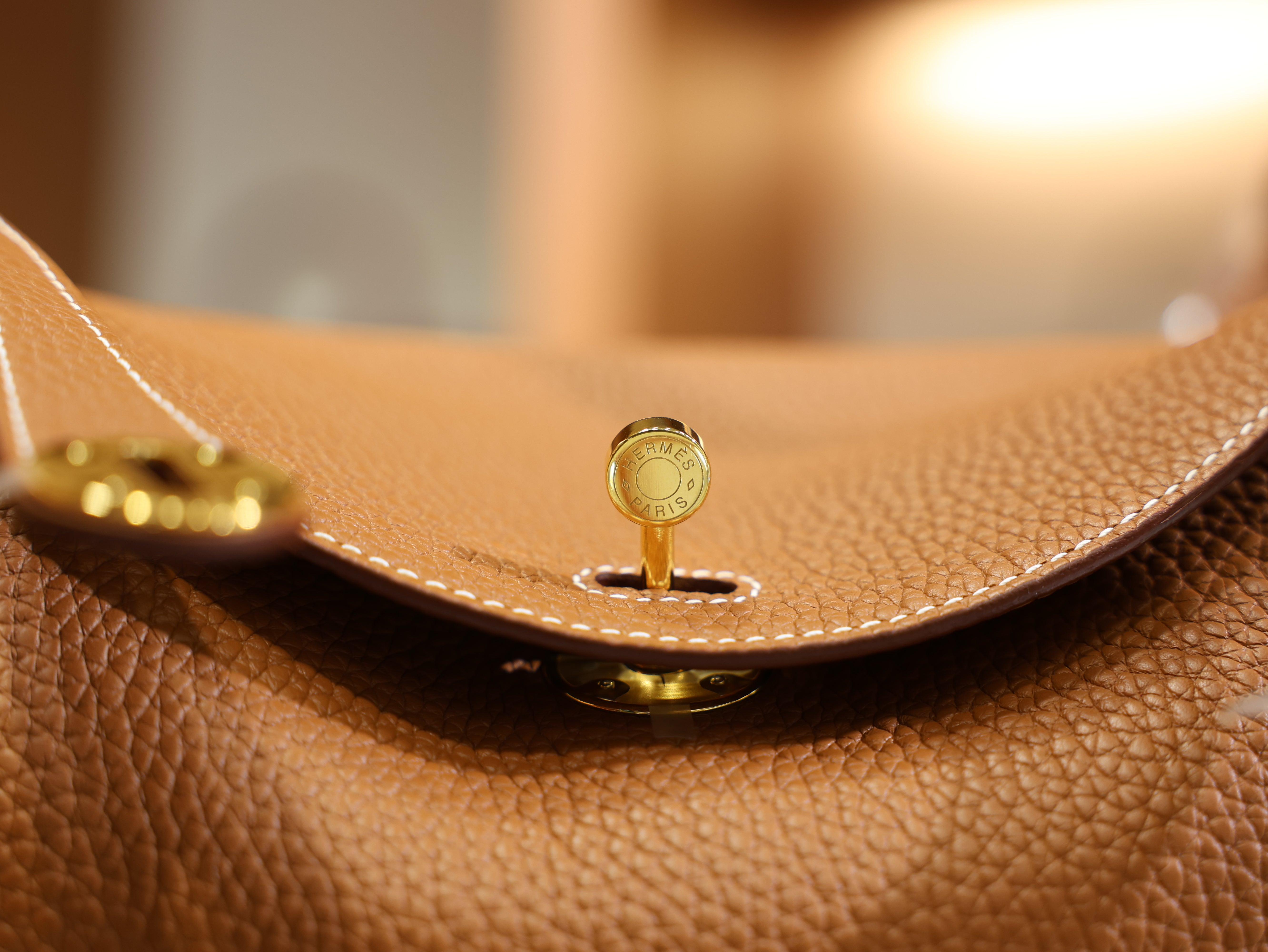 Lindy 26 clemence gold GHW