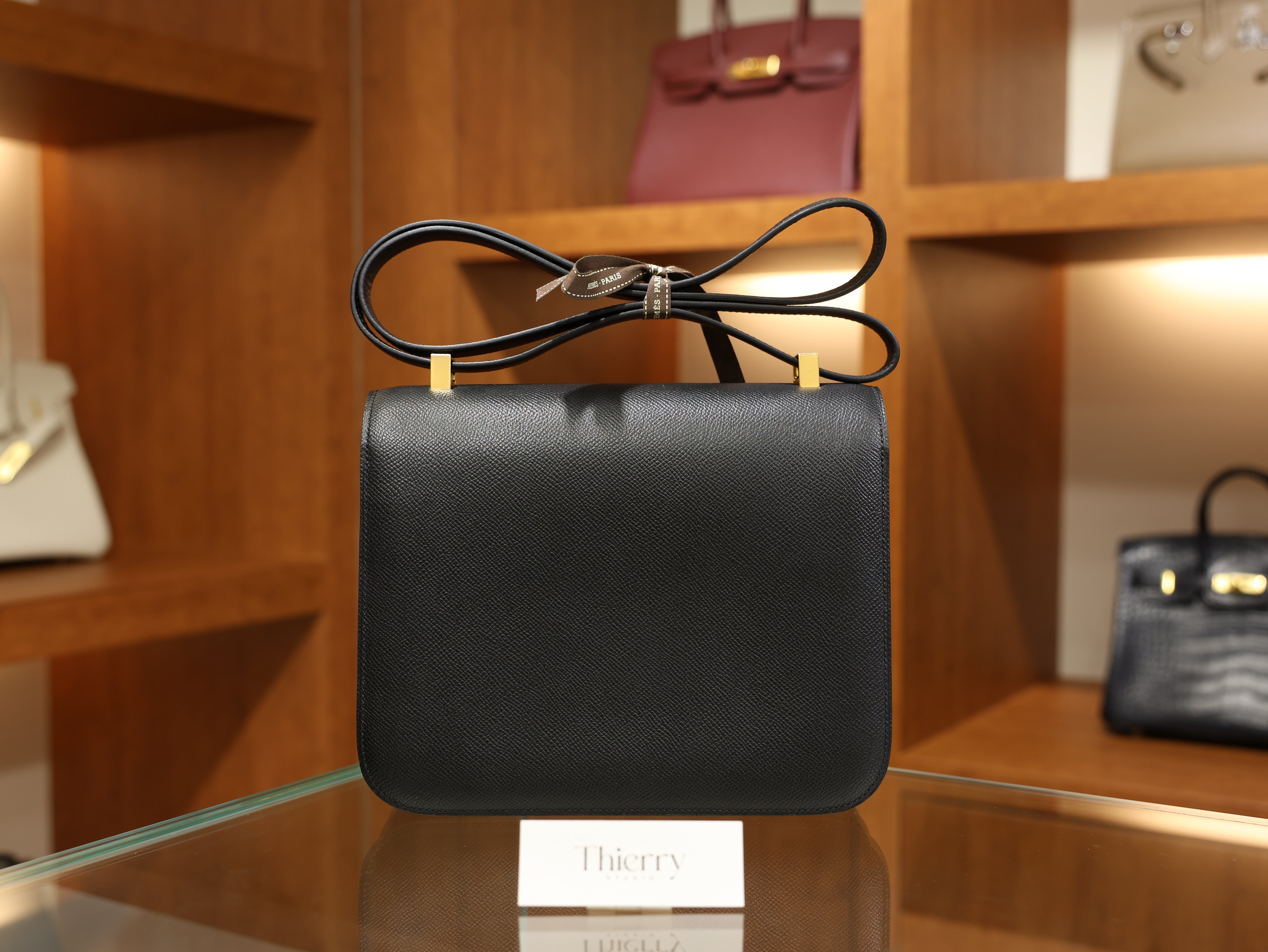 Constance 24 epsom black GHW