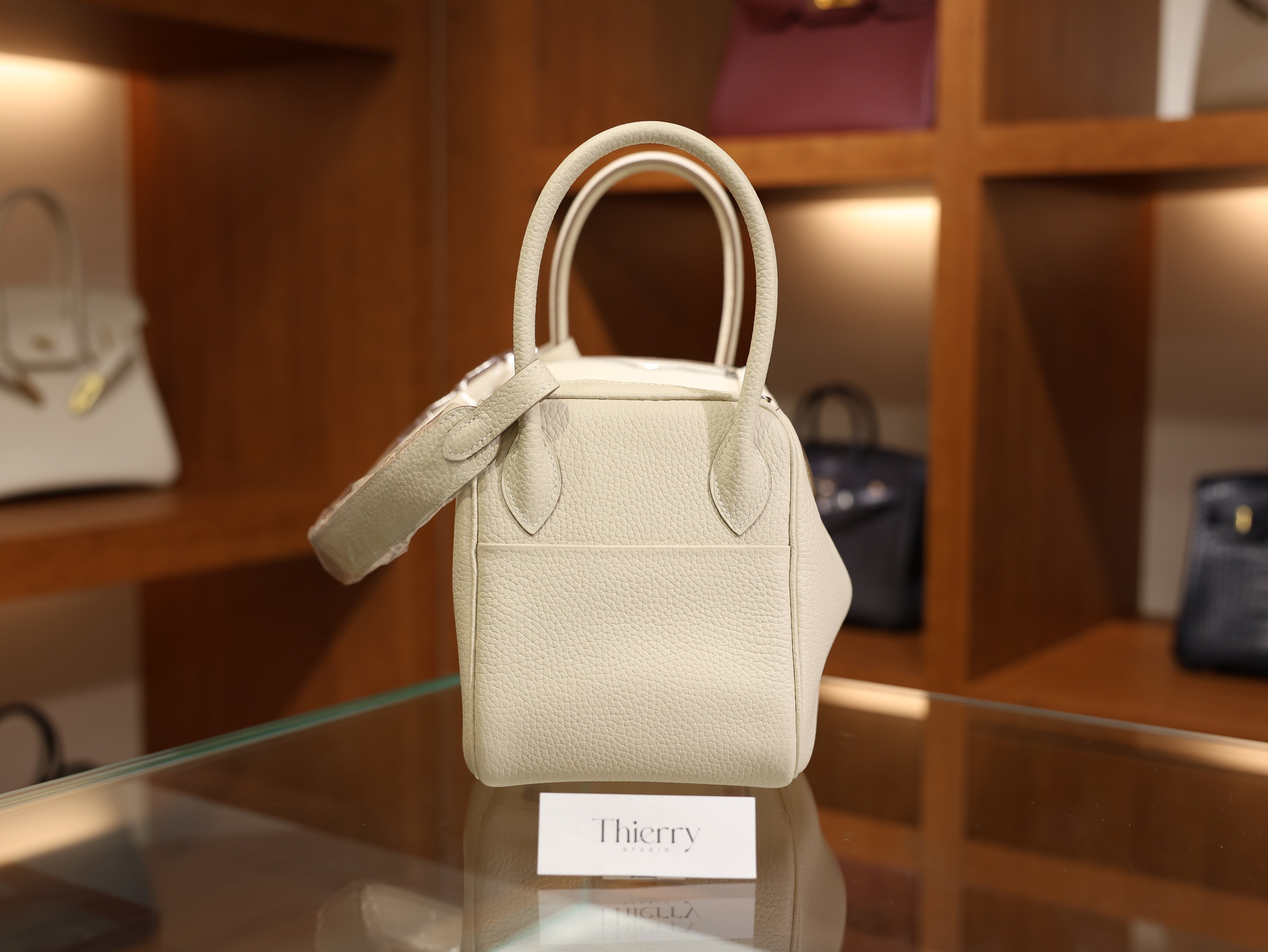 Lindy 26 clemence craie PHW