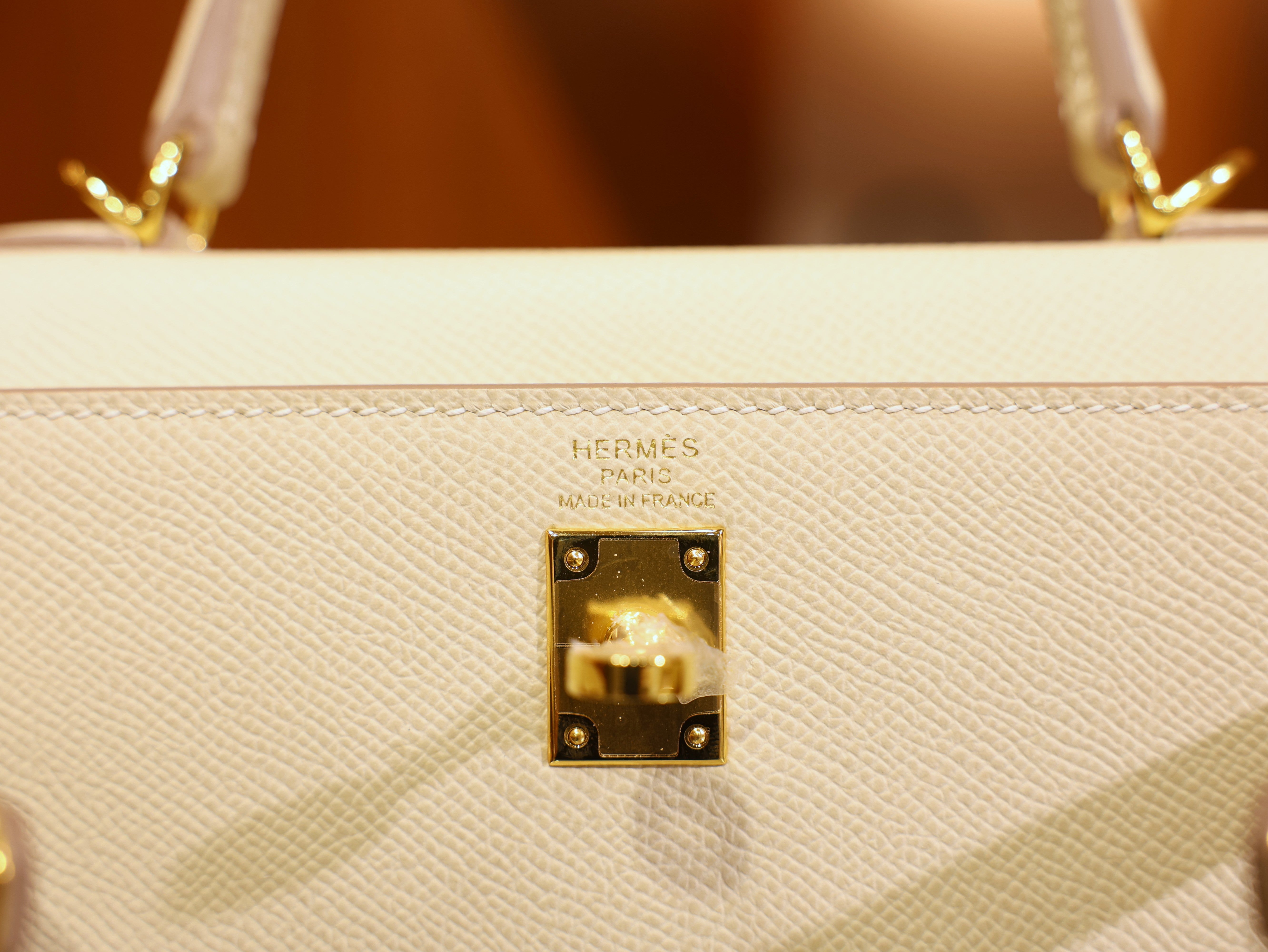 Kelly 25 epsom craie GHW