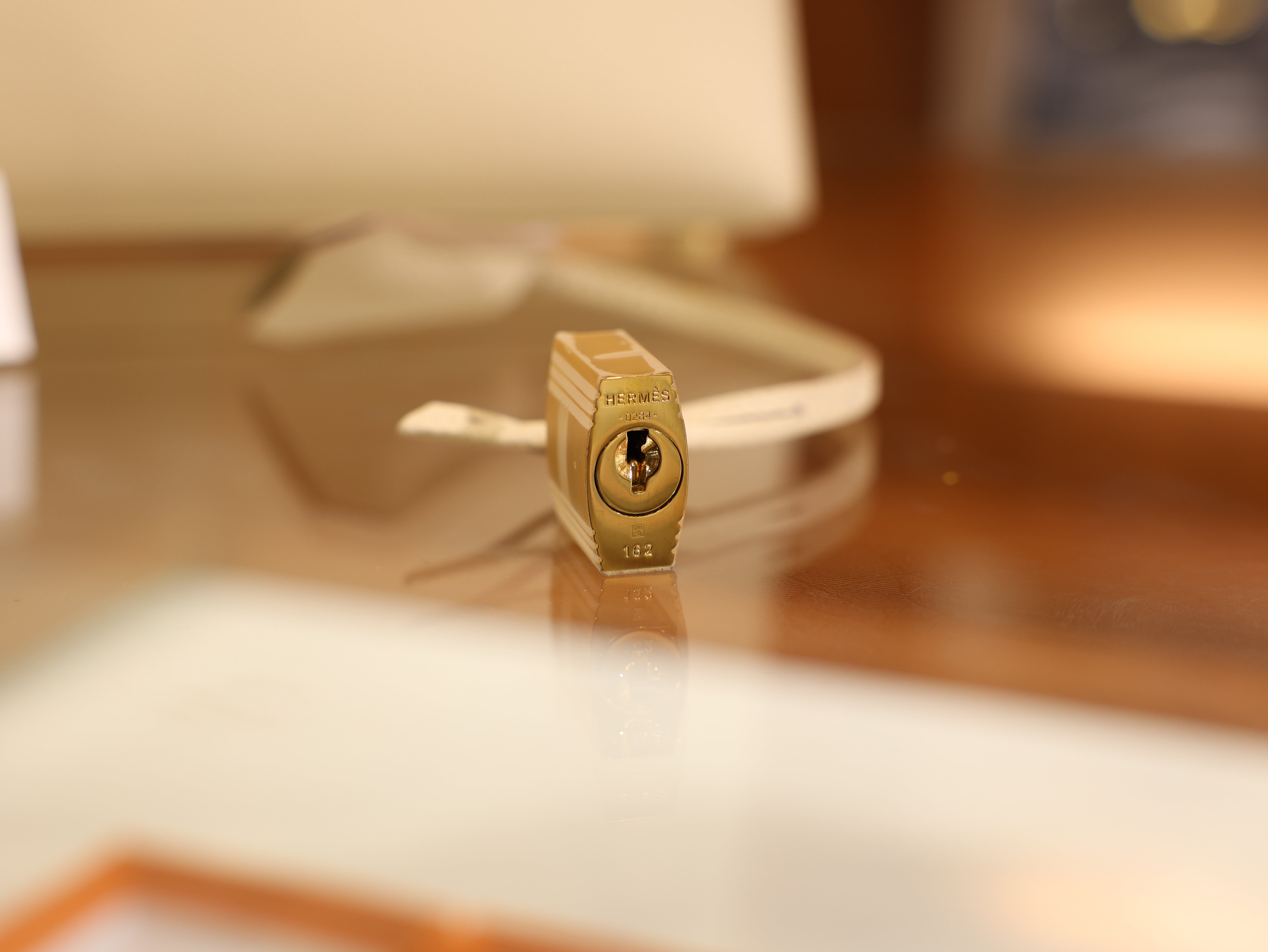 Kelly 25 epsom craie GHW