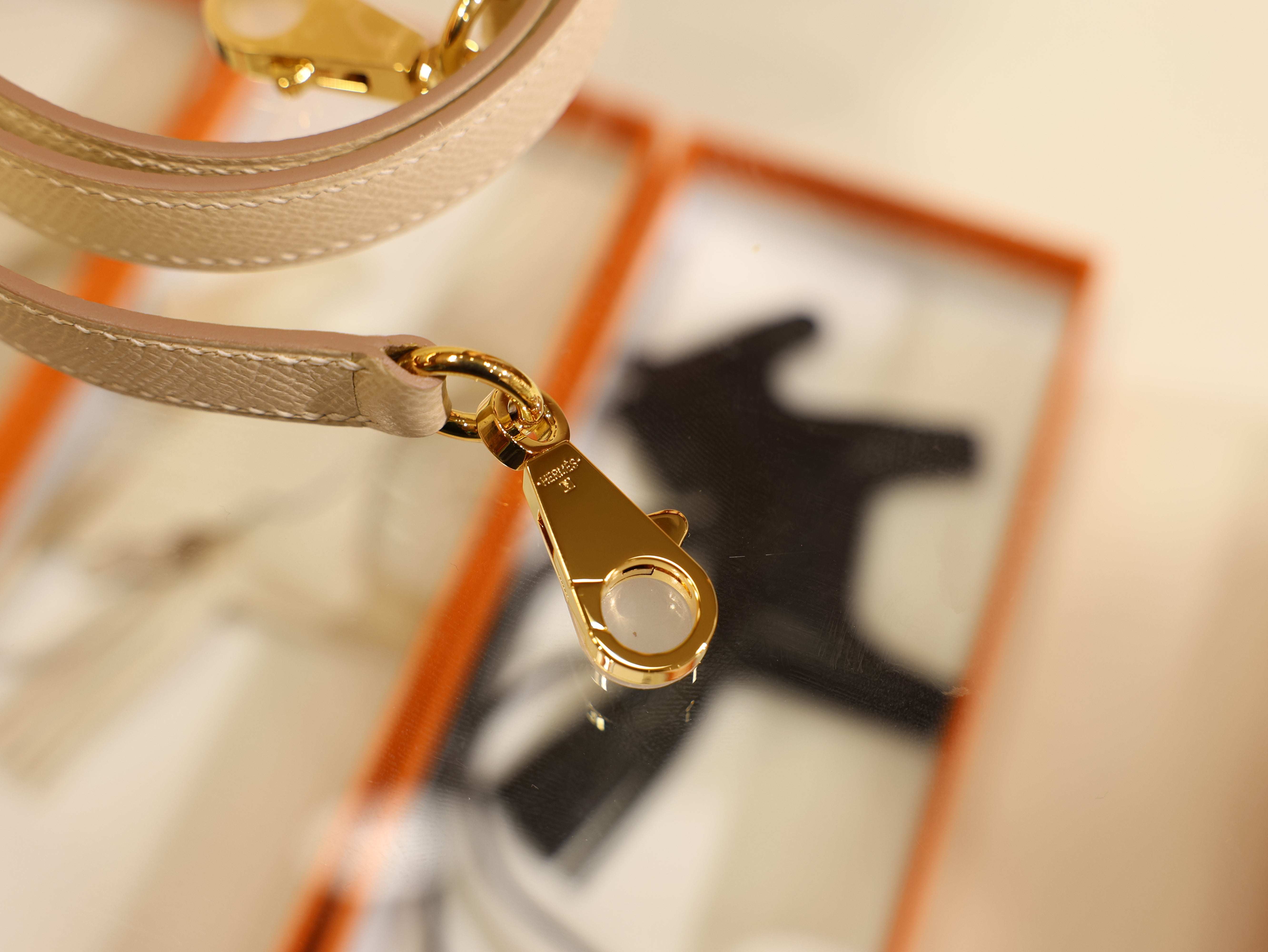 Kelly 25 epsom craie GHW