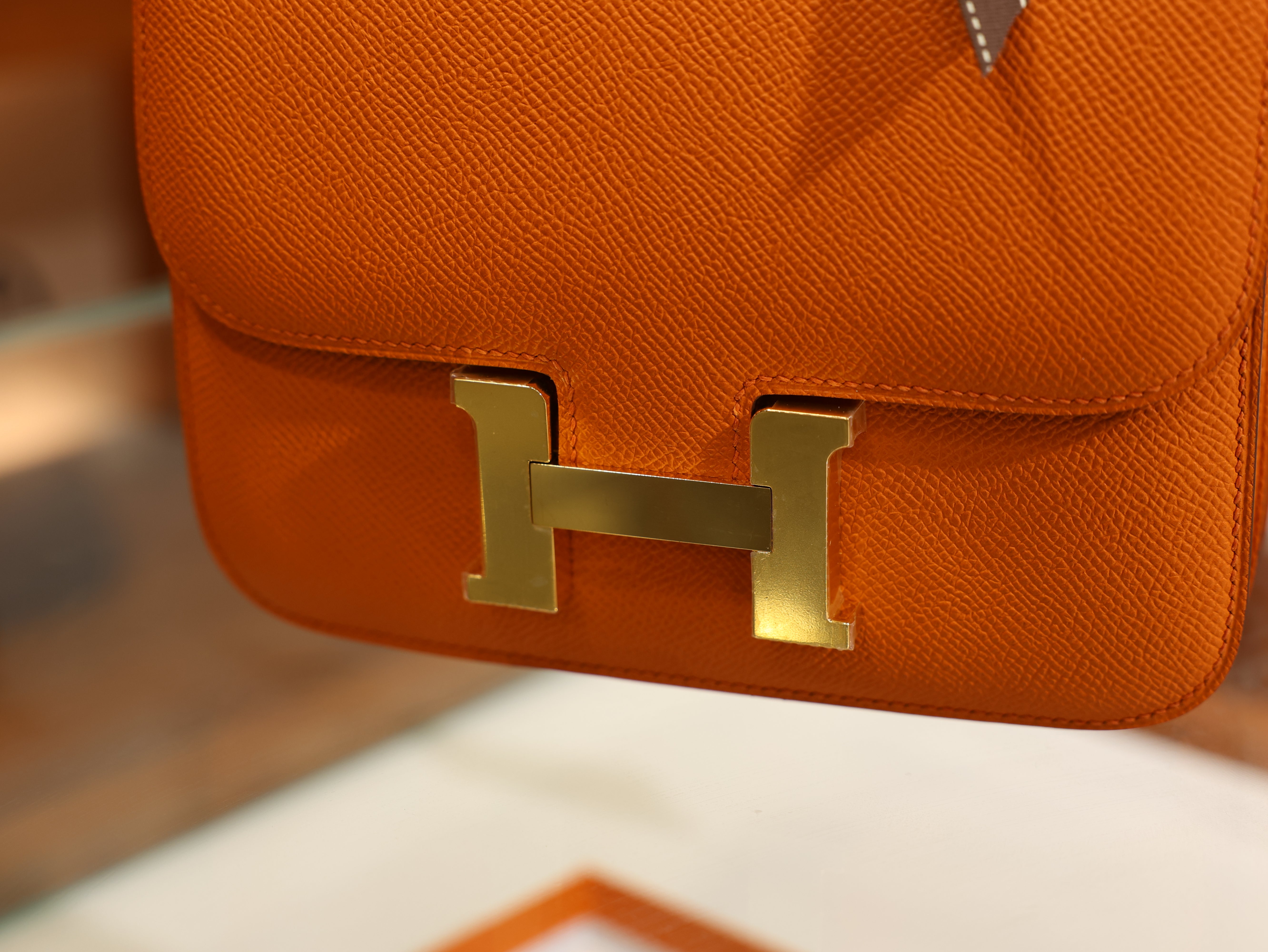 콘스탄스 18 앱송 오렌지 금장