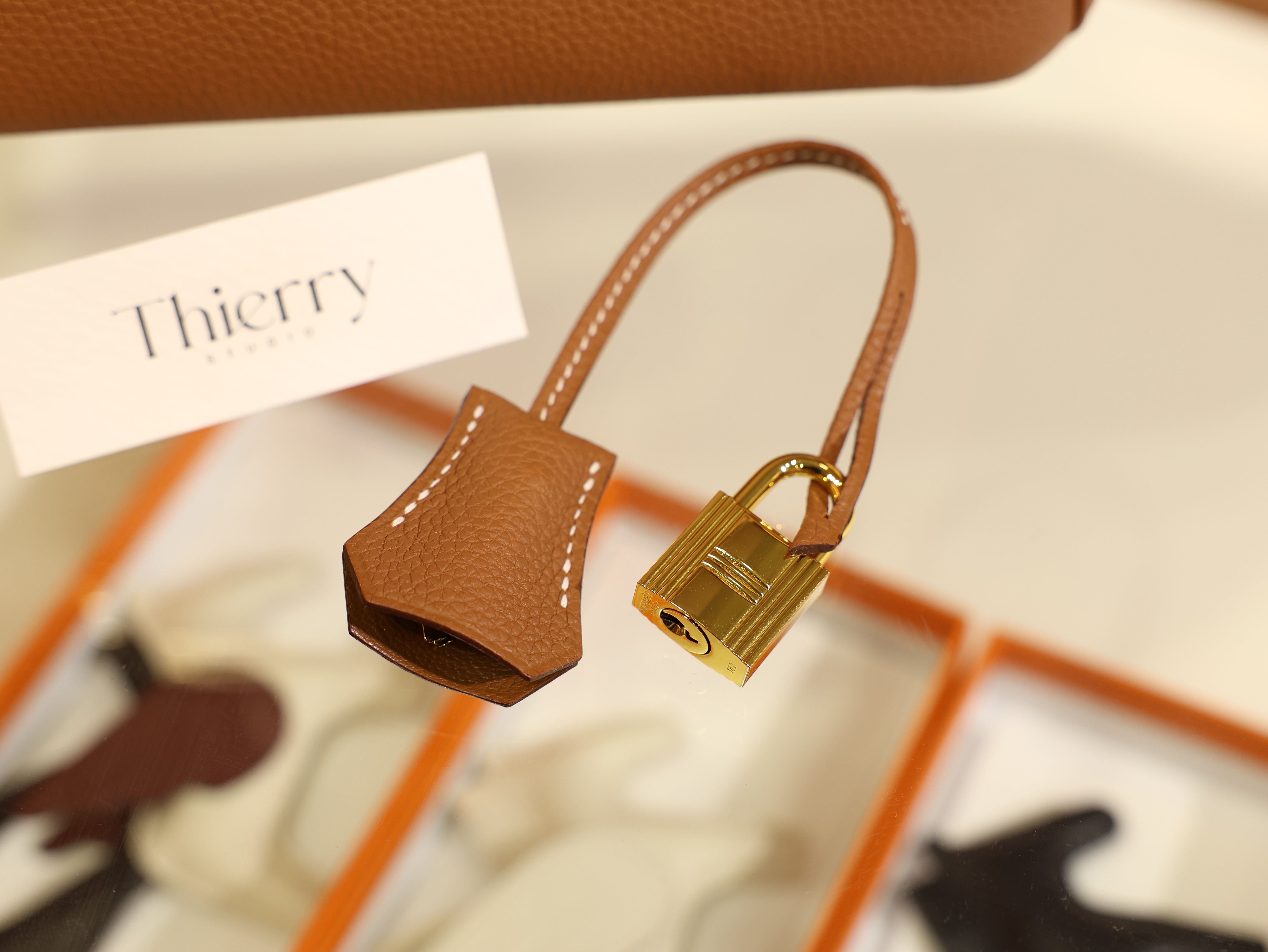 Birkin 25 togo gold GHW