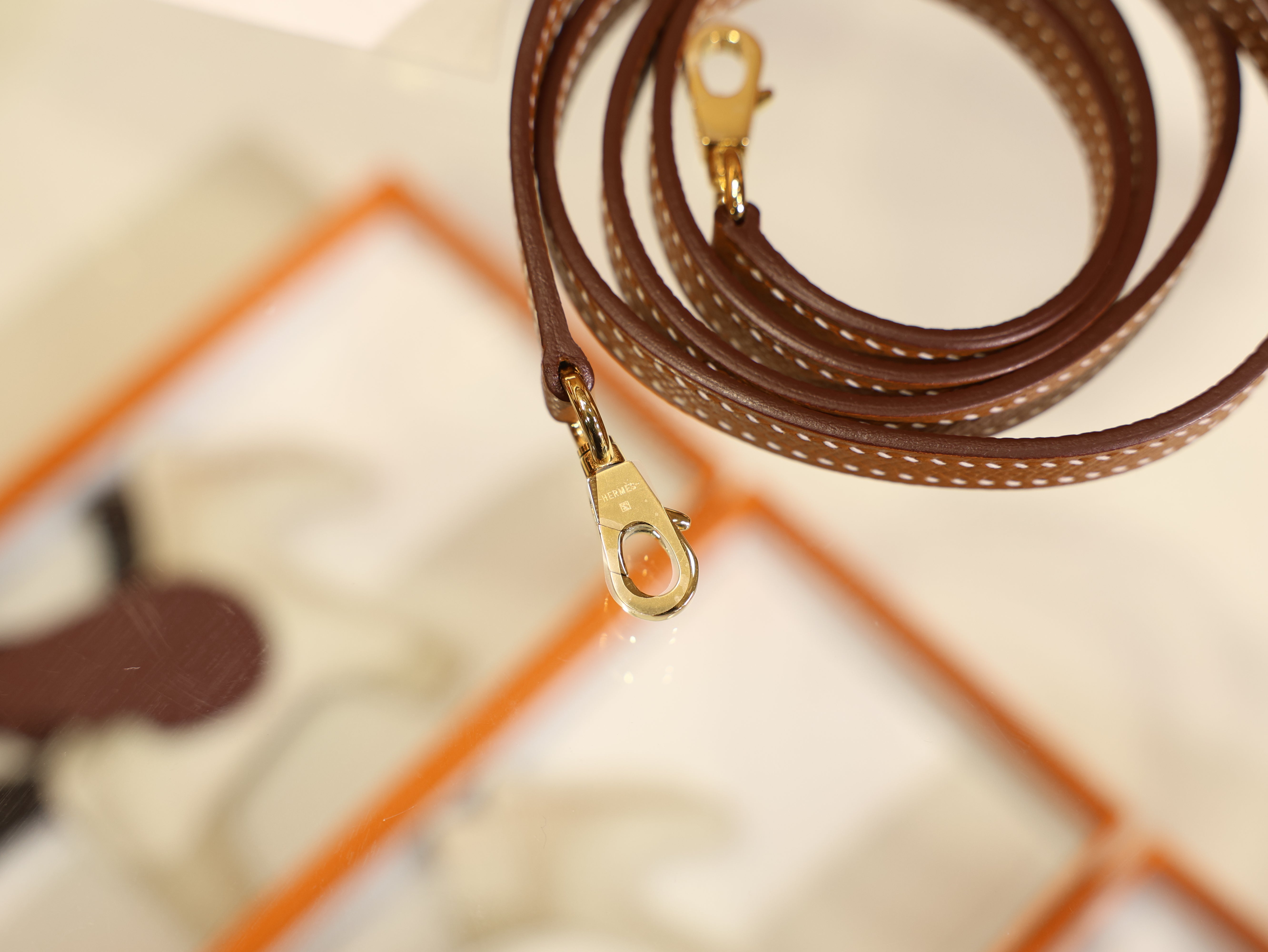 Kelly mini 2 epsom gold GHW