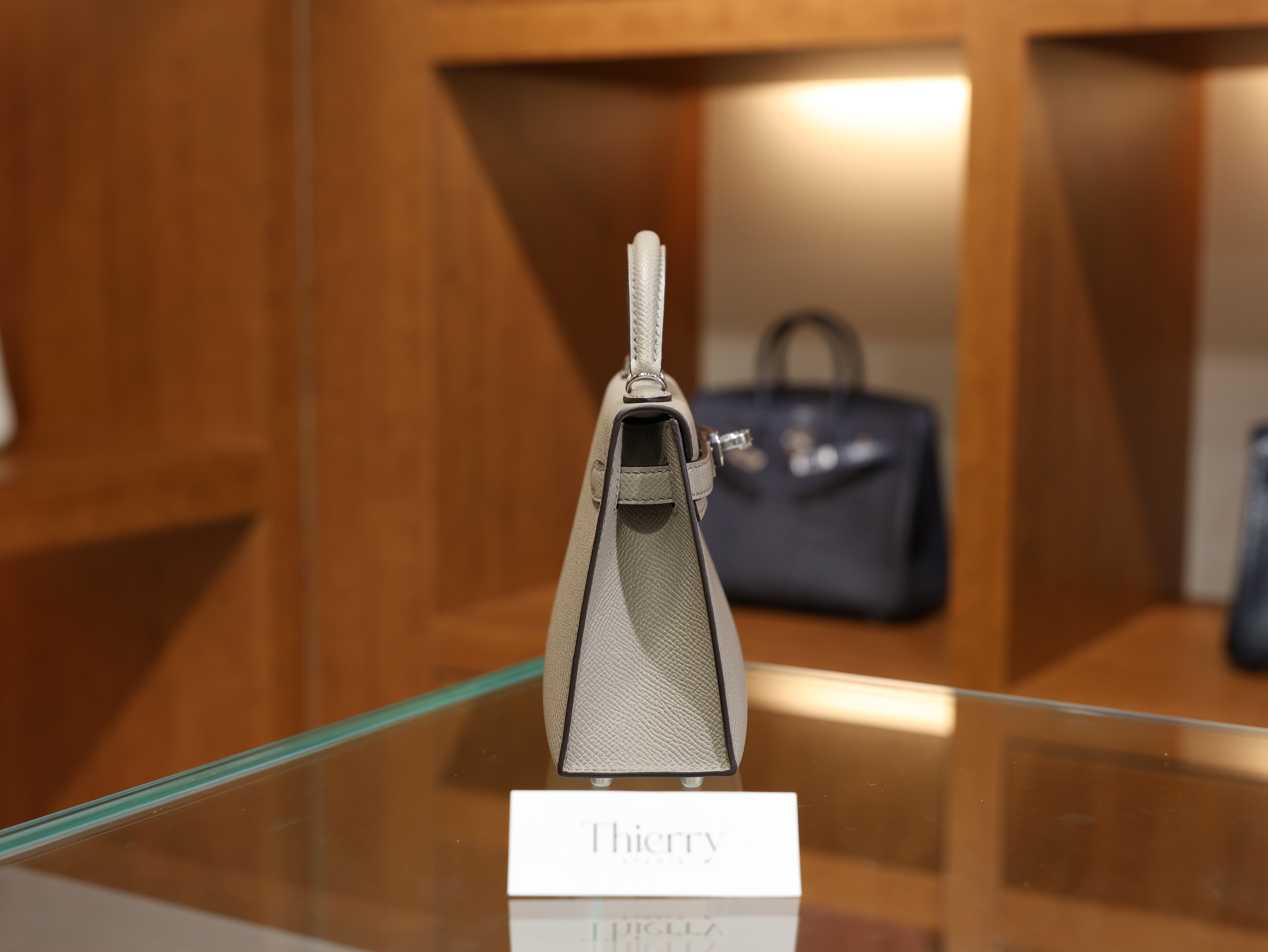 미니 켈리 앱송 그리스 아스팔트 은장