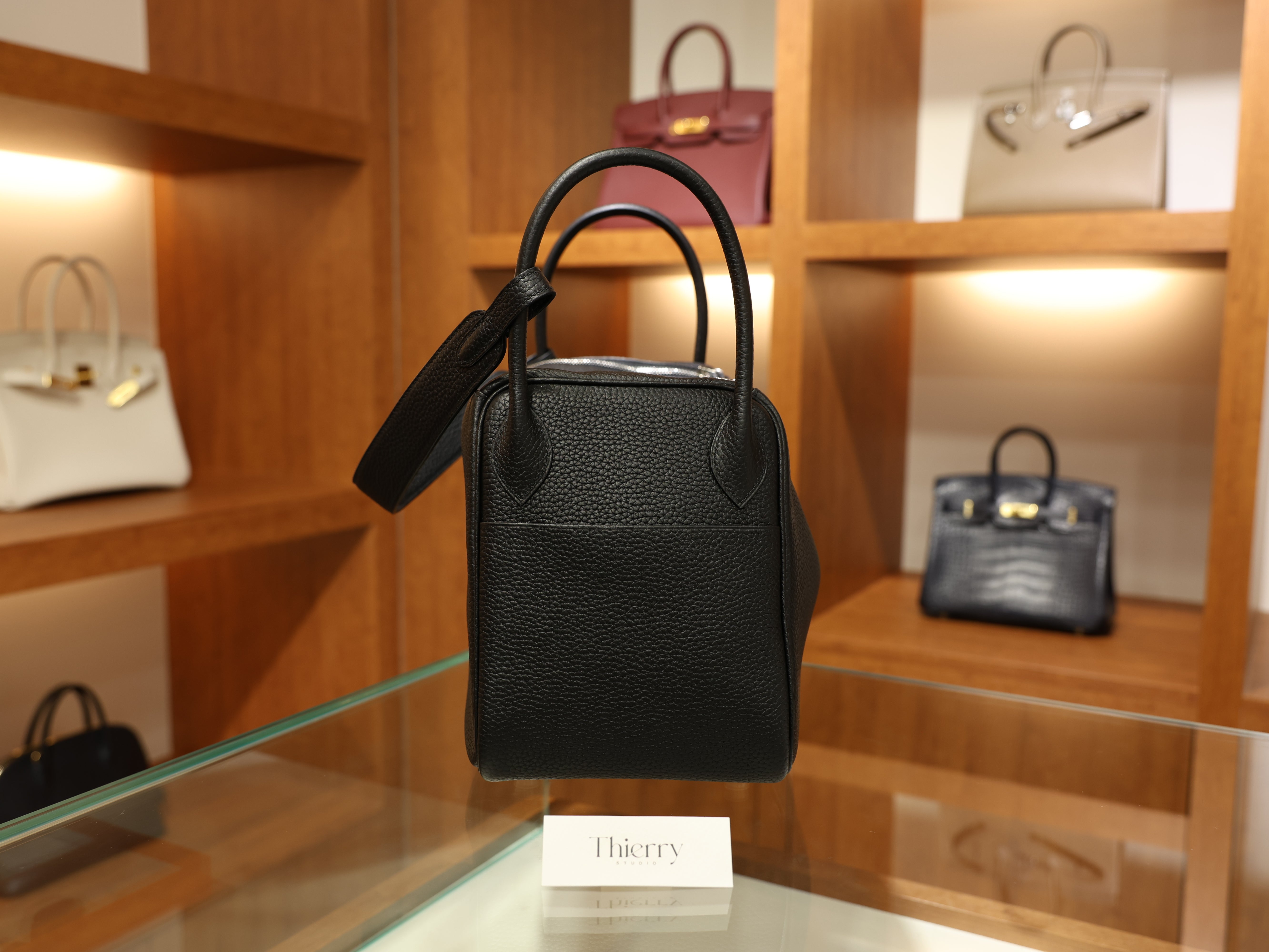 Lindy 30 clemence black PHW