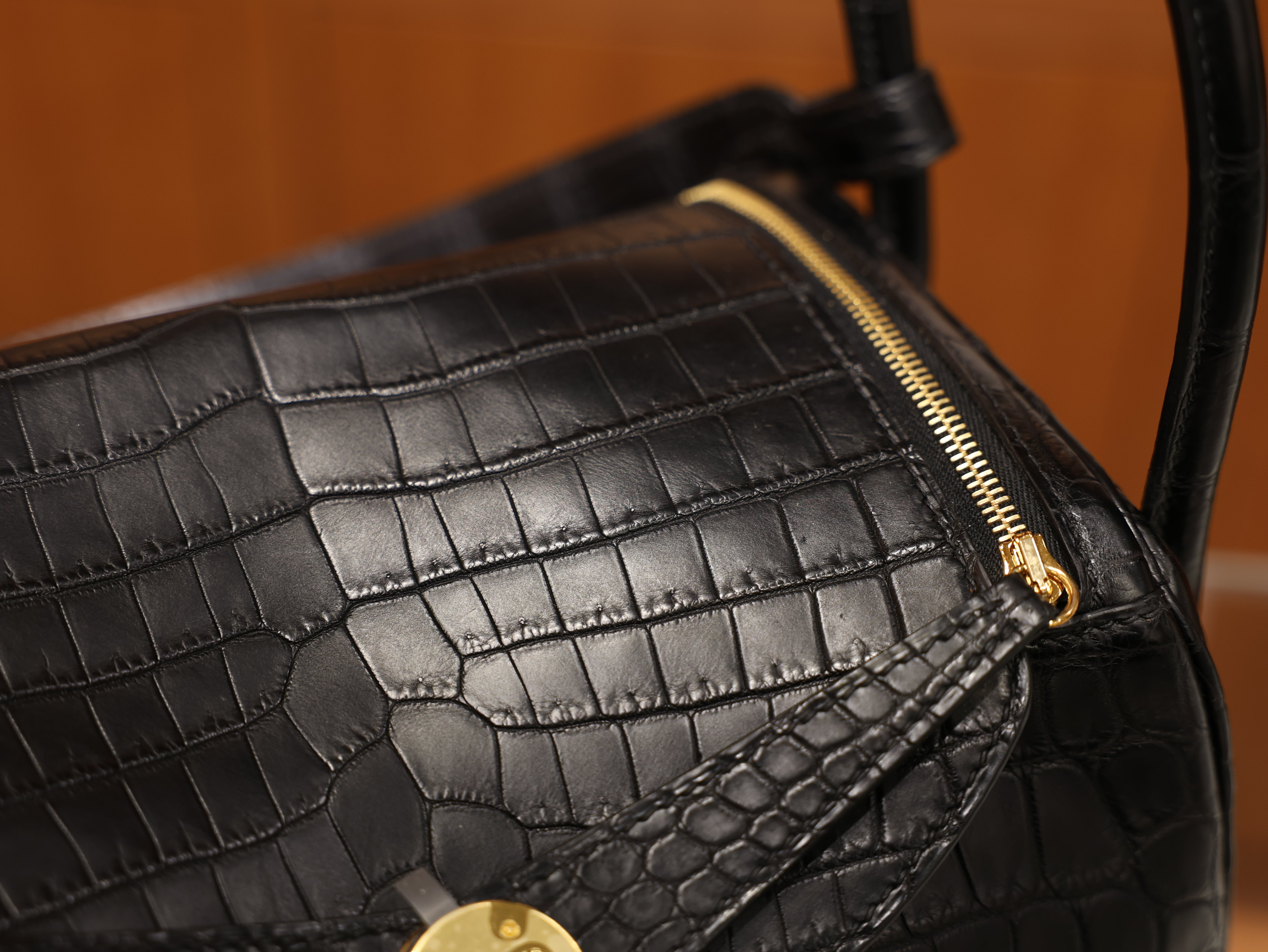 Lindy 26 matt niloticus black GHW