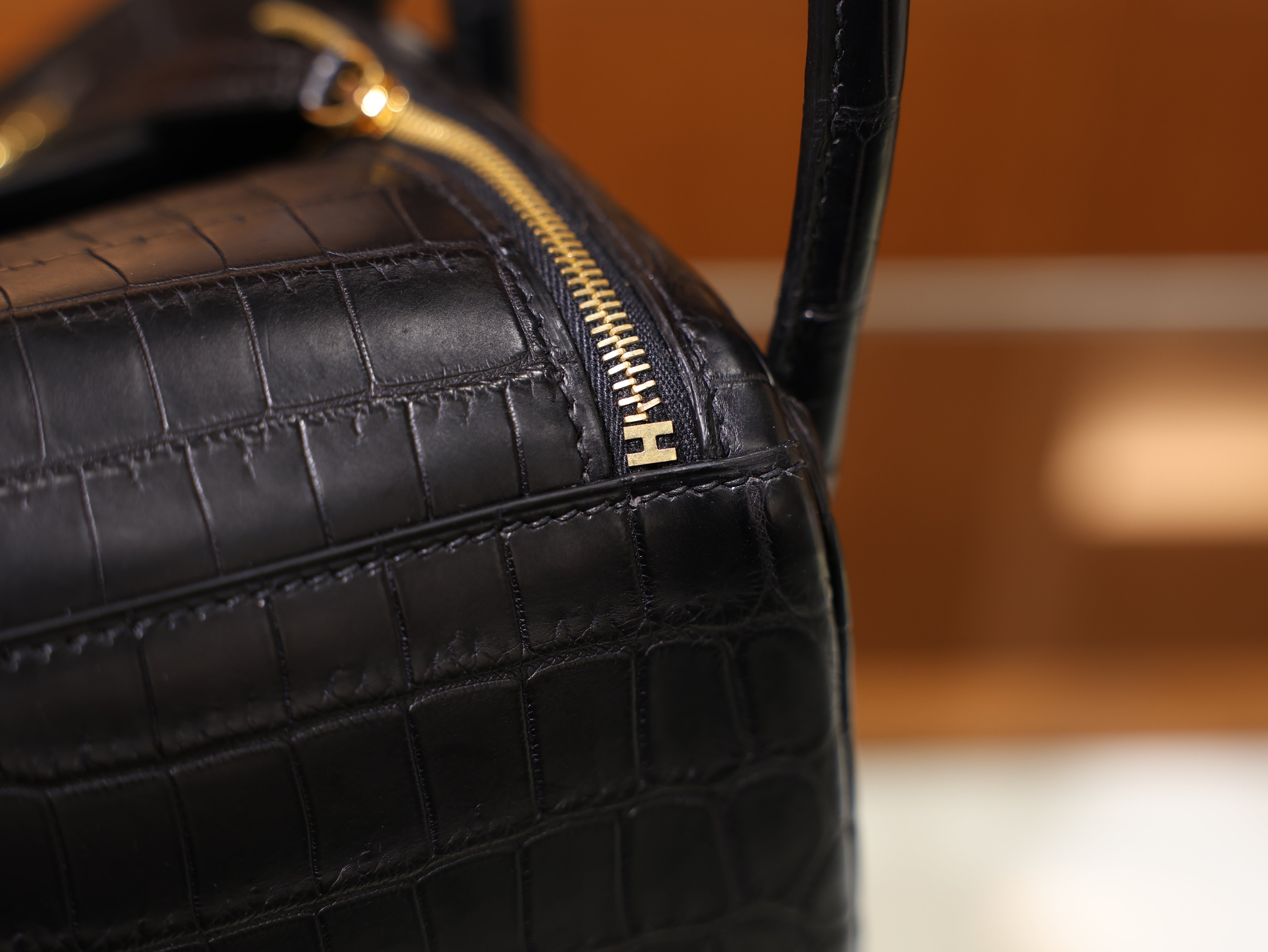 Lindy 26 matt niloticus black GHW