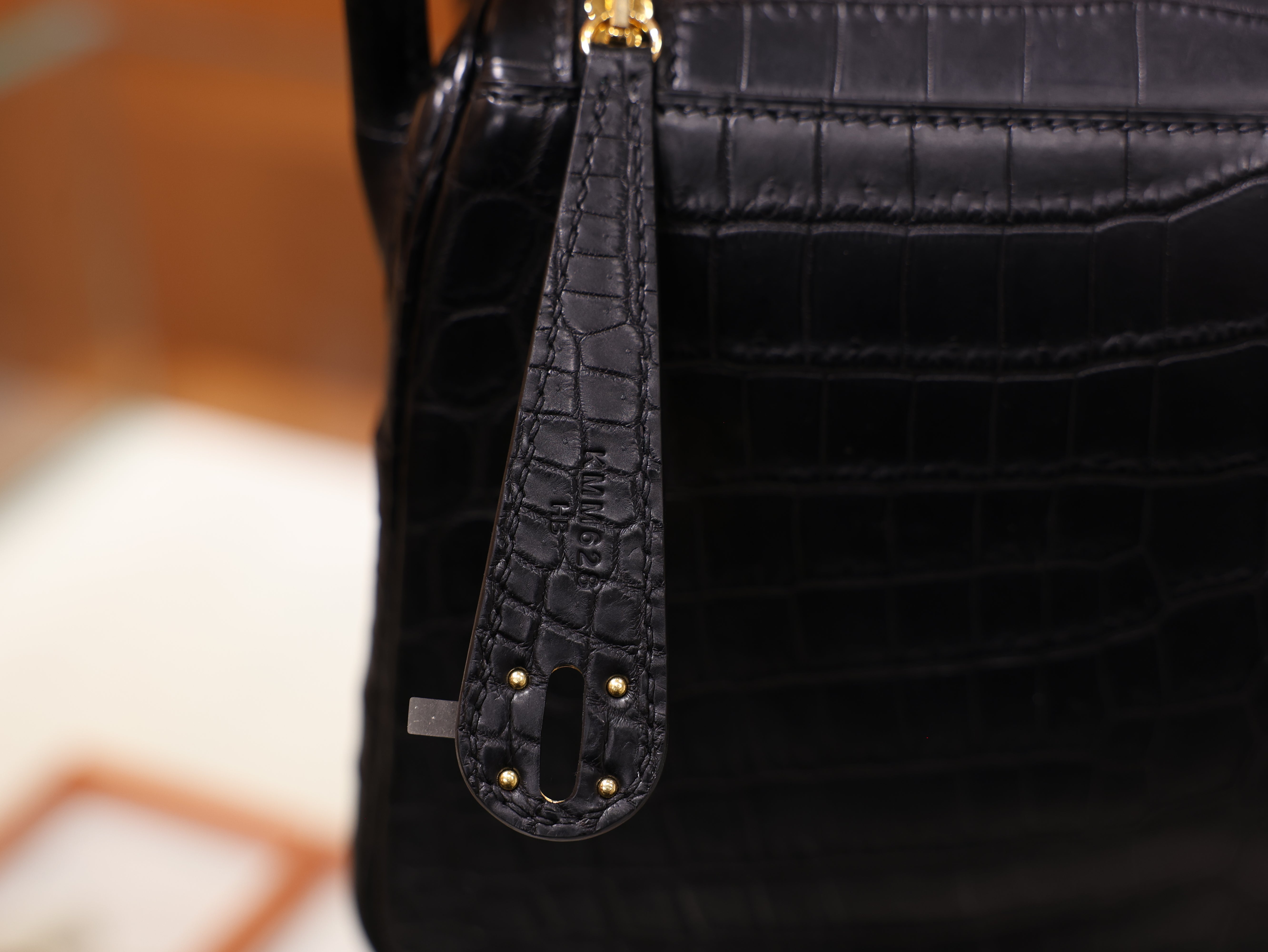 Lindy 26 matt niloticus black GHW