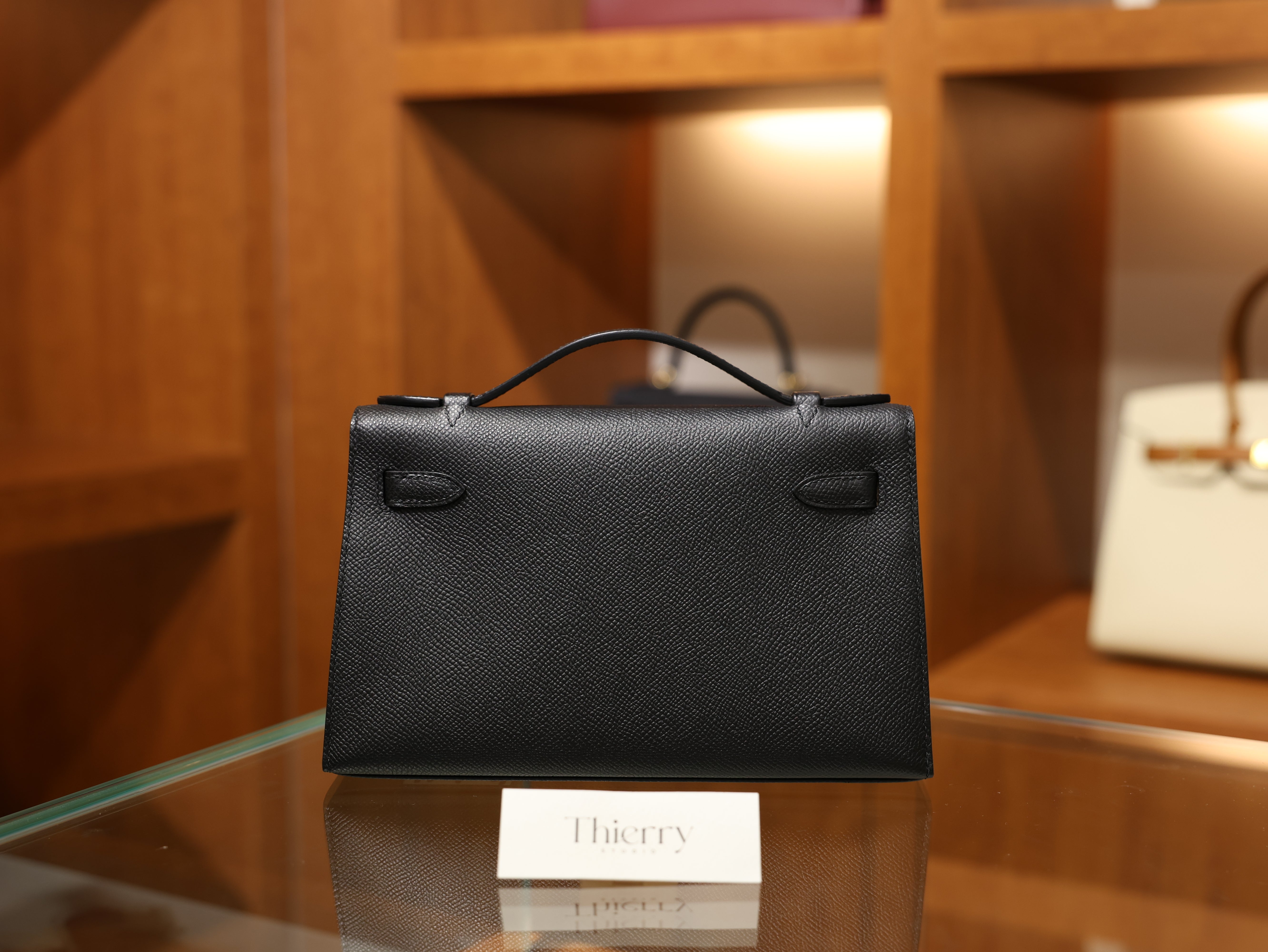 Kelly pochette epsom black GHW