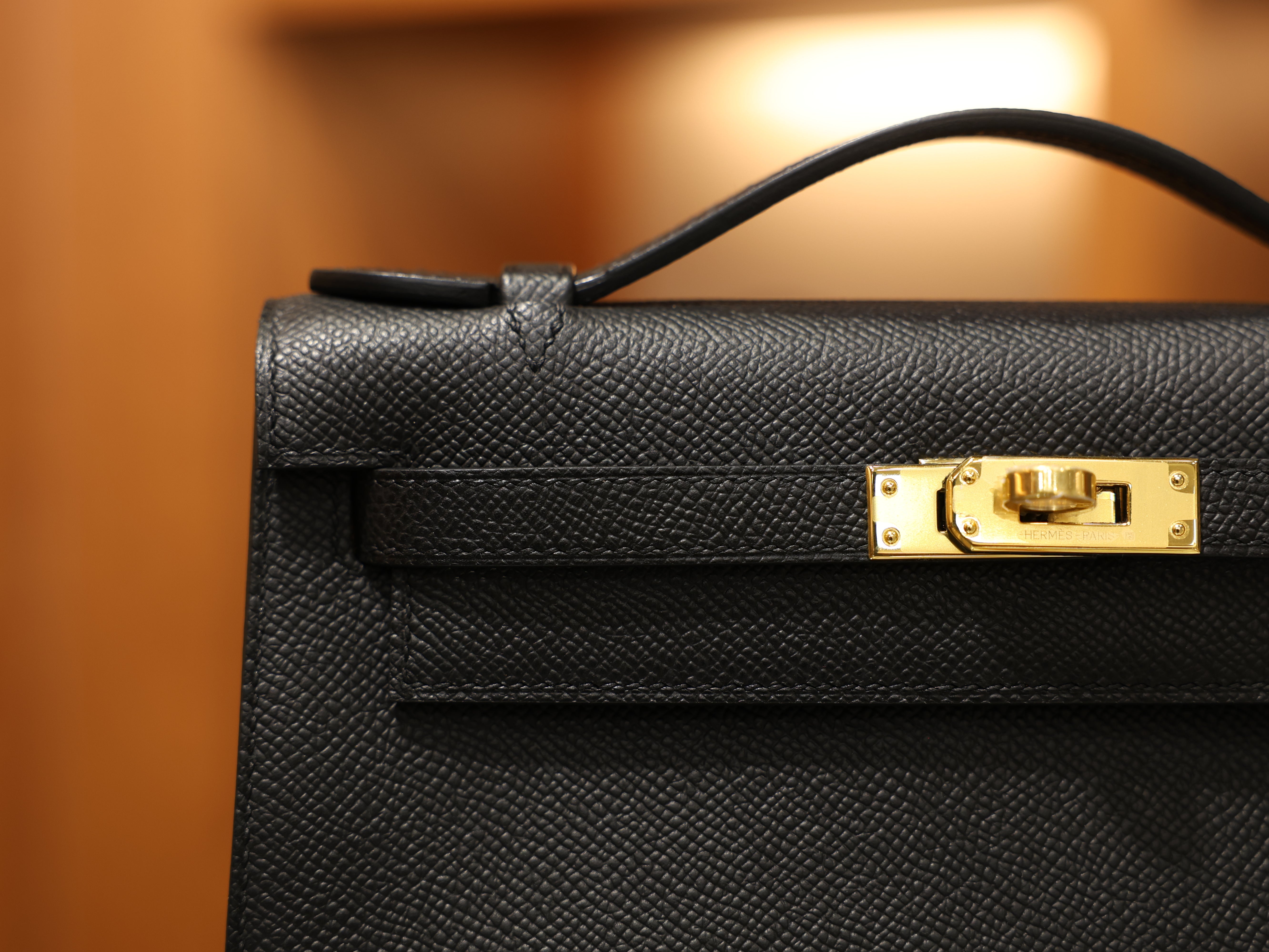 Kelly pochette epsom black GHW