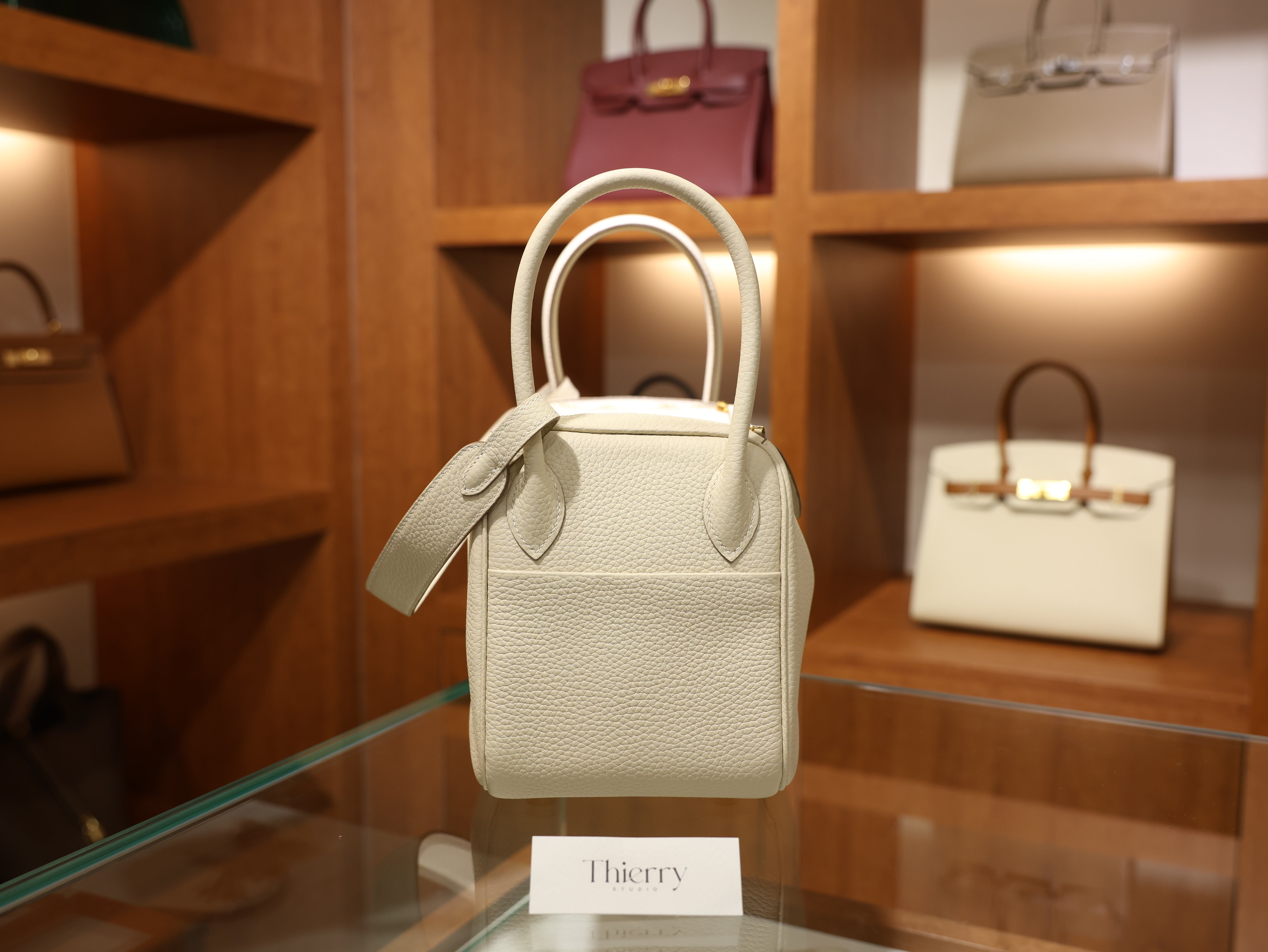 Lindy 26 clemence craie GHW