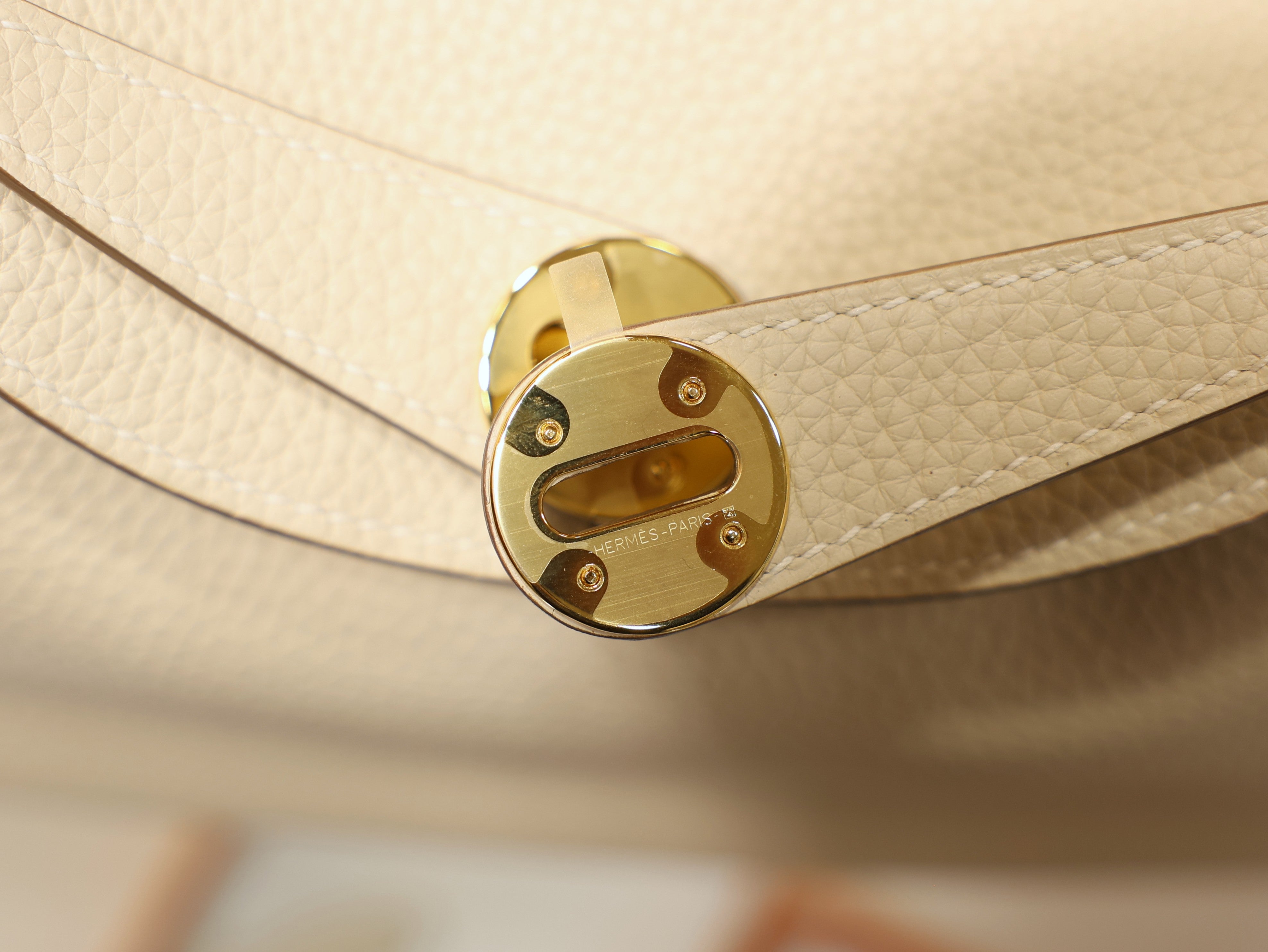 Lindy 26 clemence craie GHW