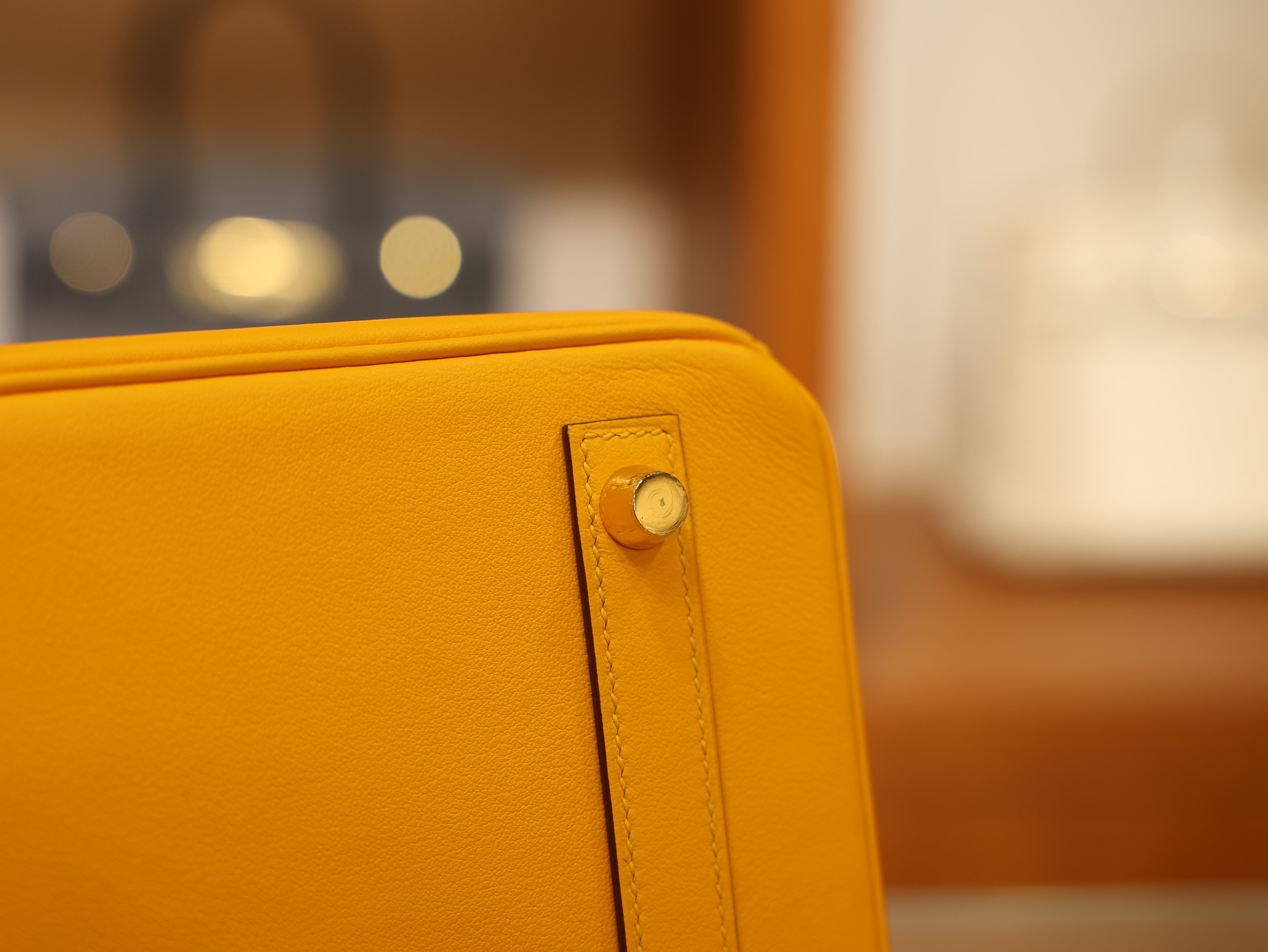 Birkin 30 swift jaun dor GHW