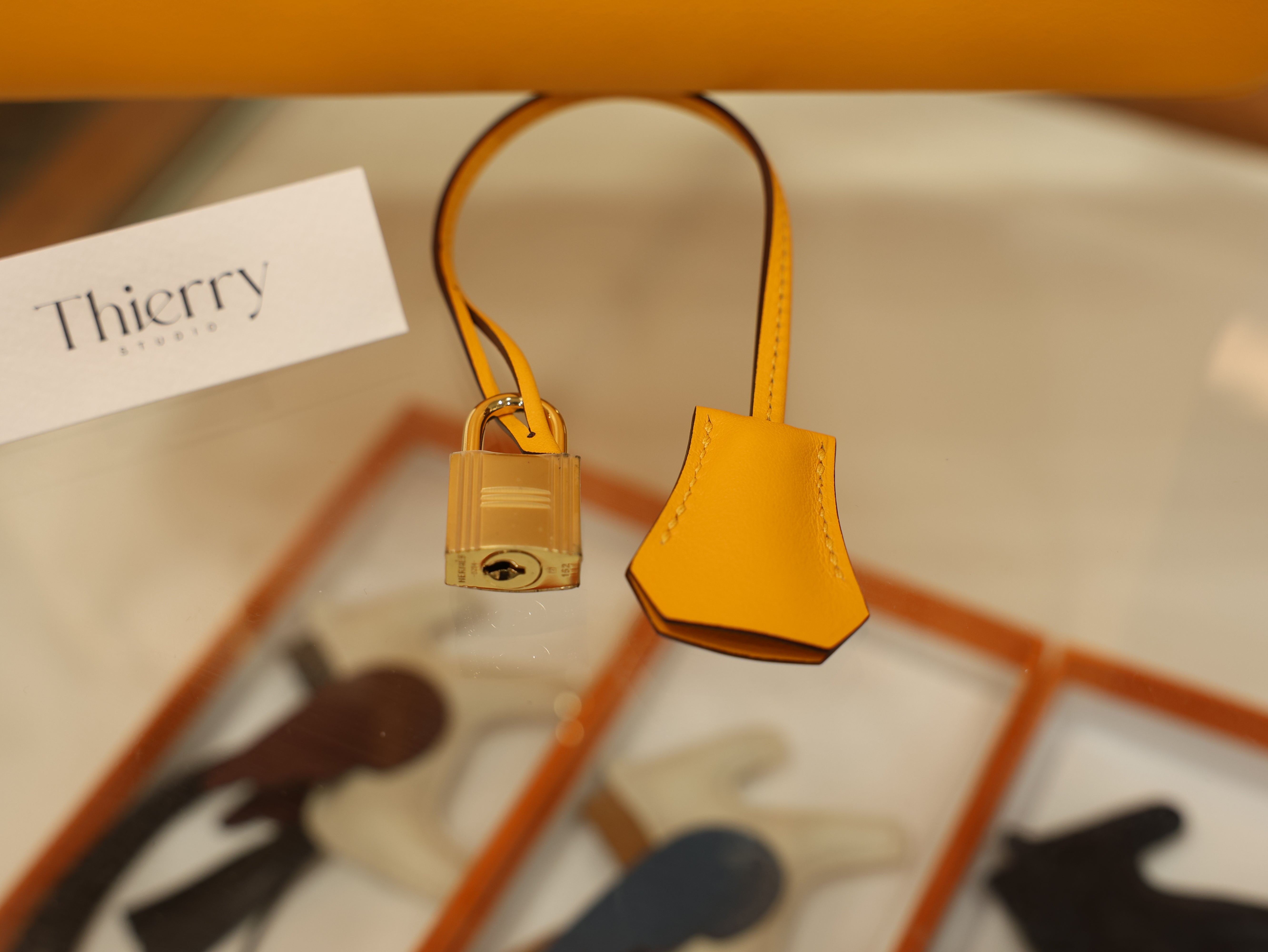 Birkin 30 swift jaun dor GHW