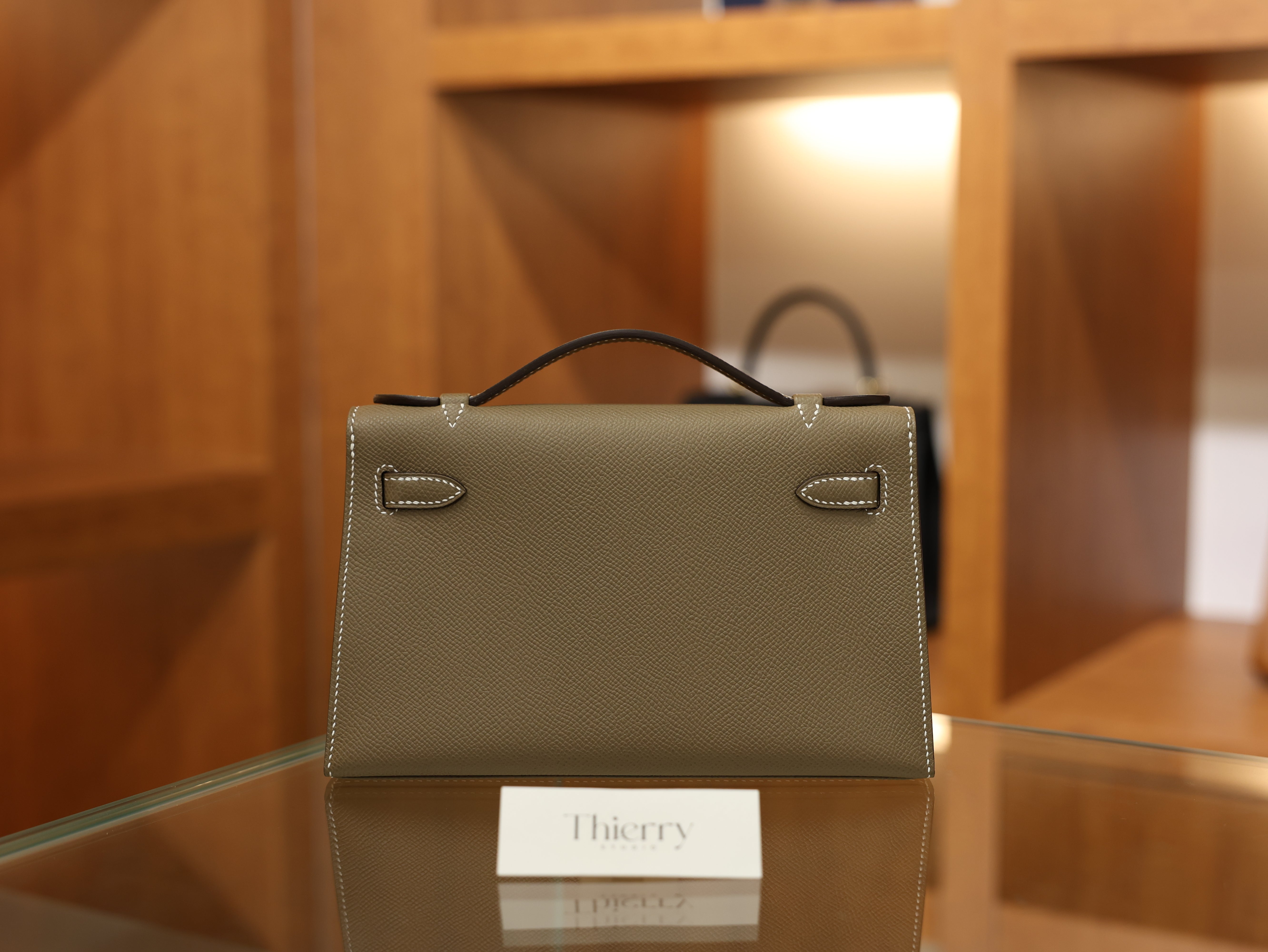 Kelly pochette epsom etoupe GHW (HSS)