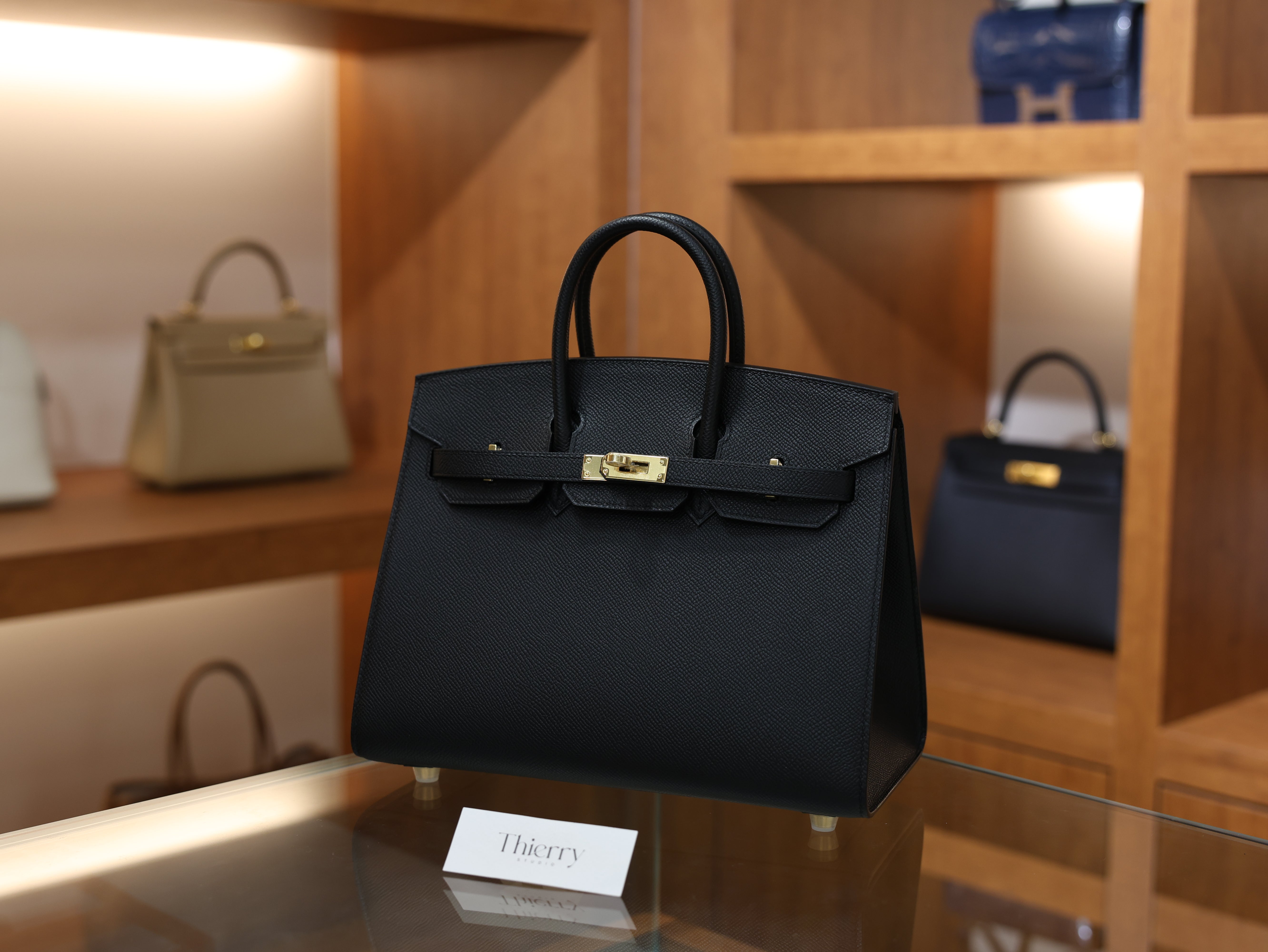 Birkin 25 epsom sellier black GHW