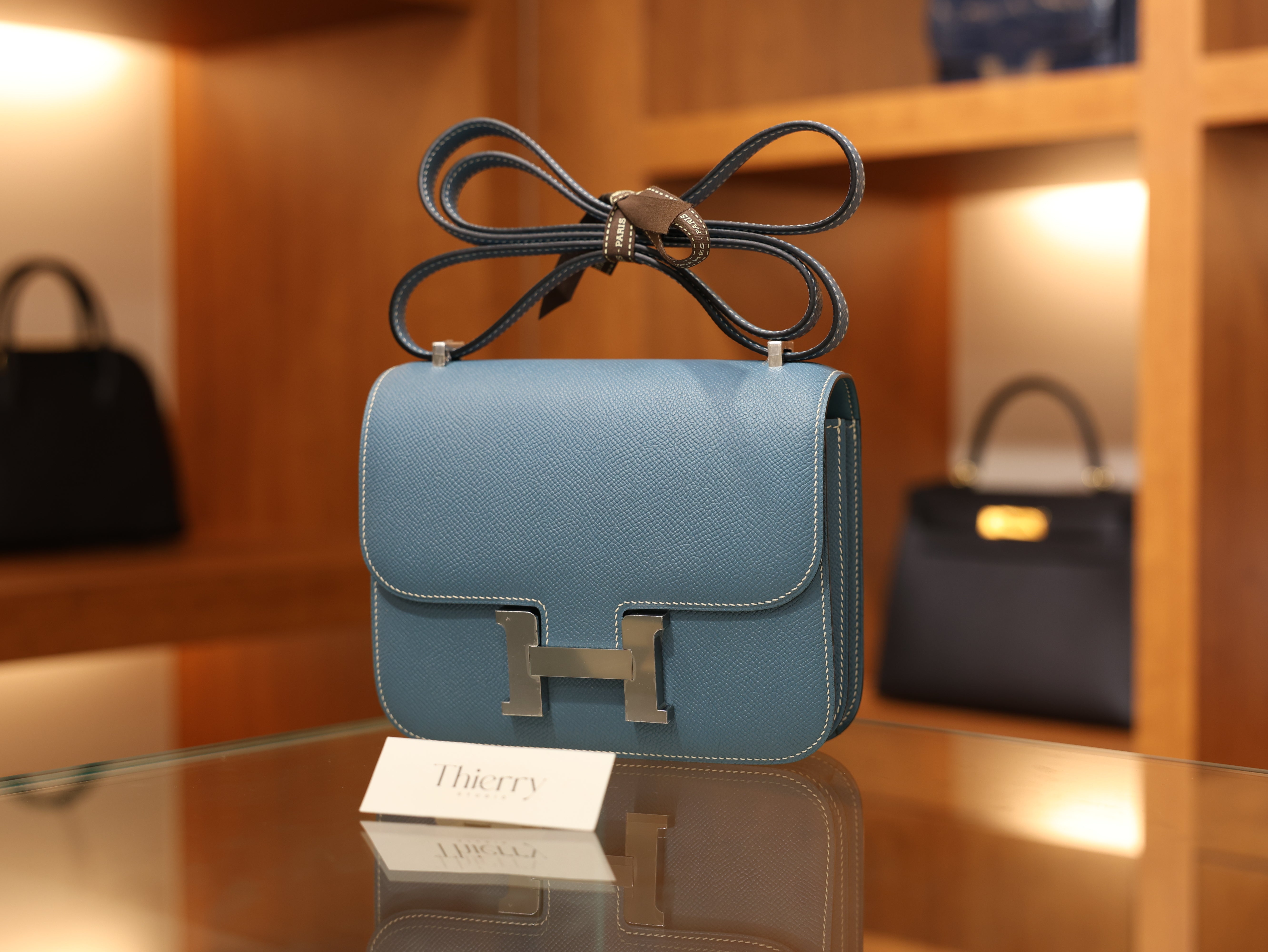 Contance 18 epsom blue jean PHW