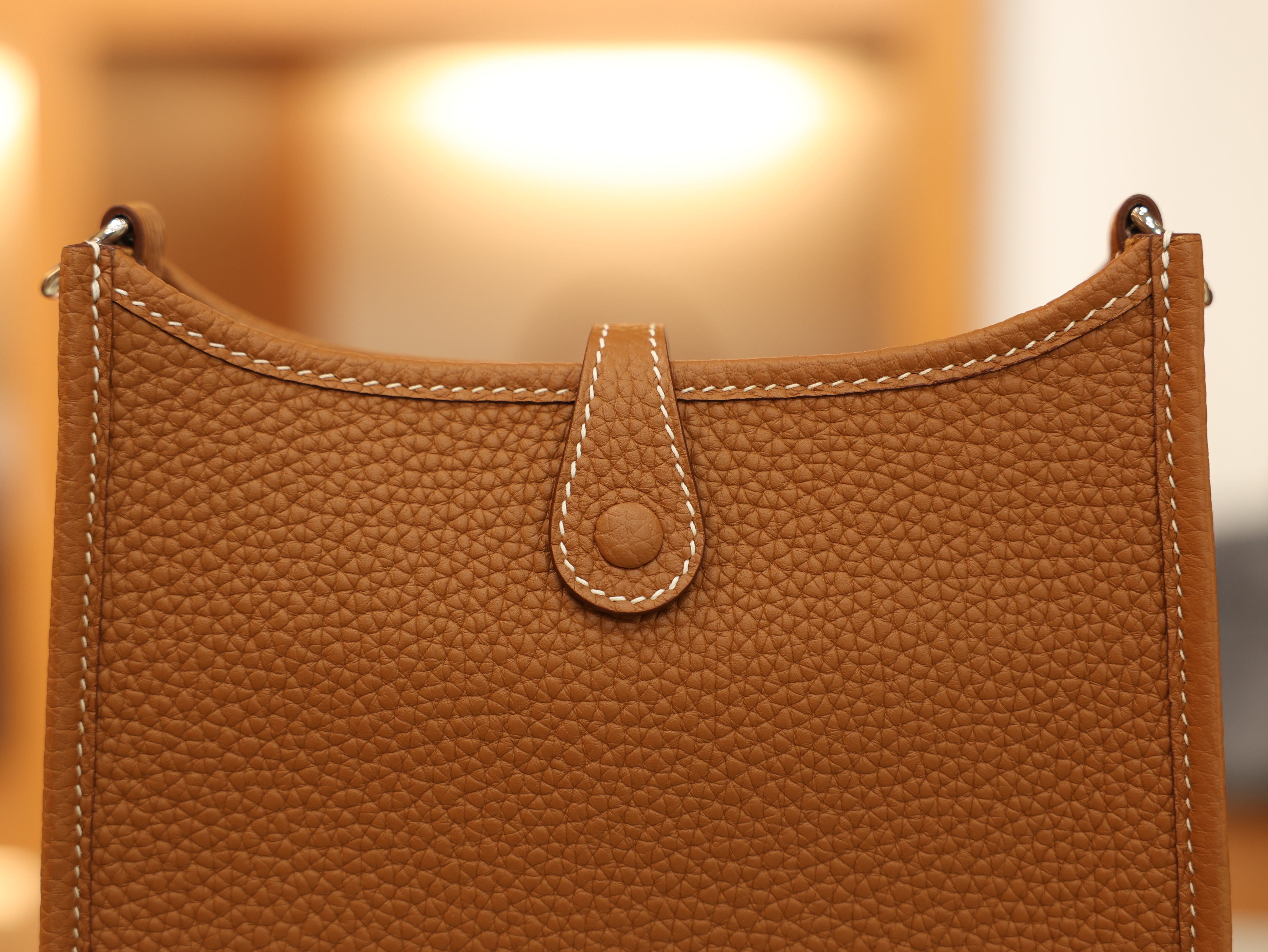 Evelyne mini clemence gold PHW