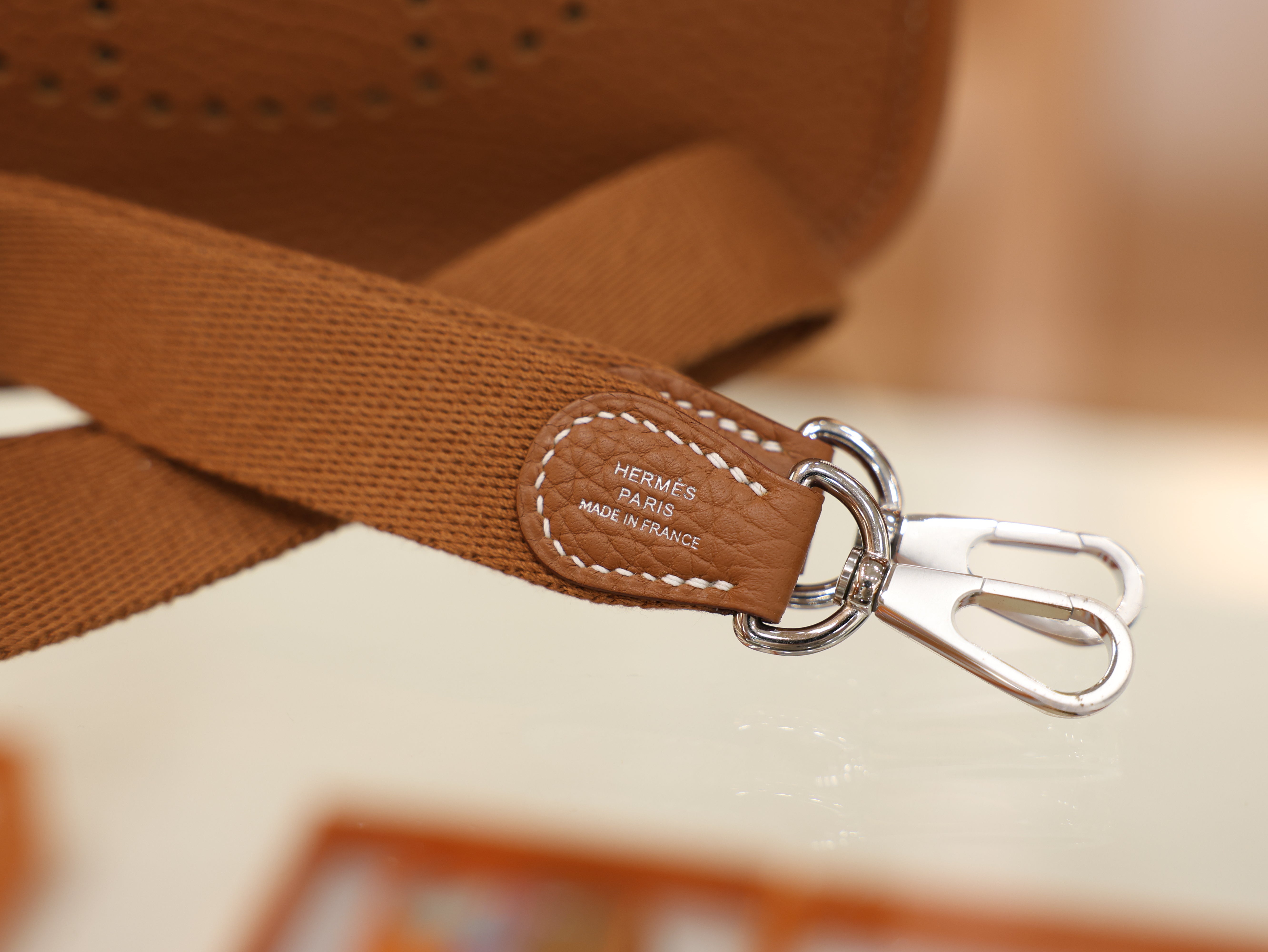 Evelyne mini clemence gold PHW