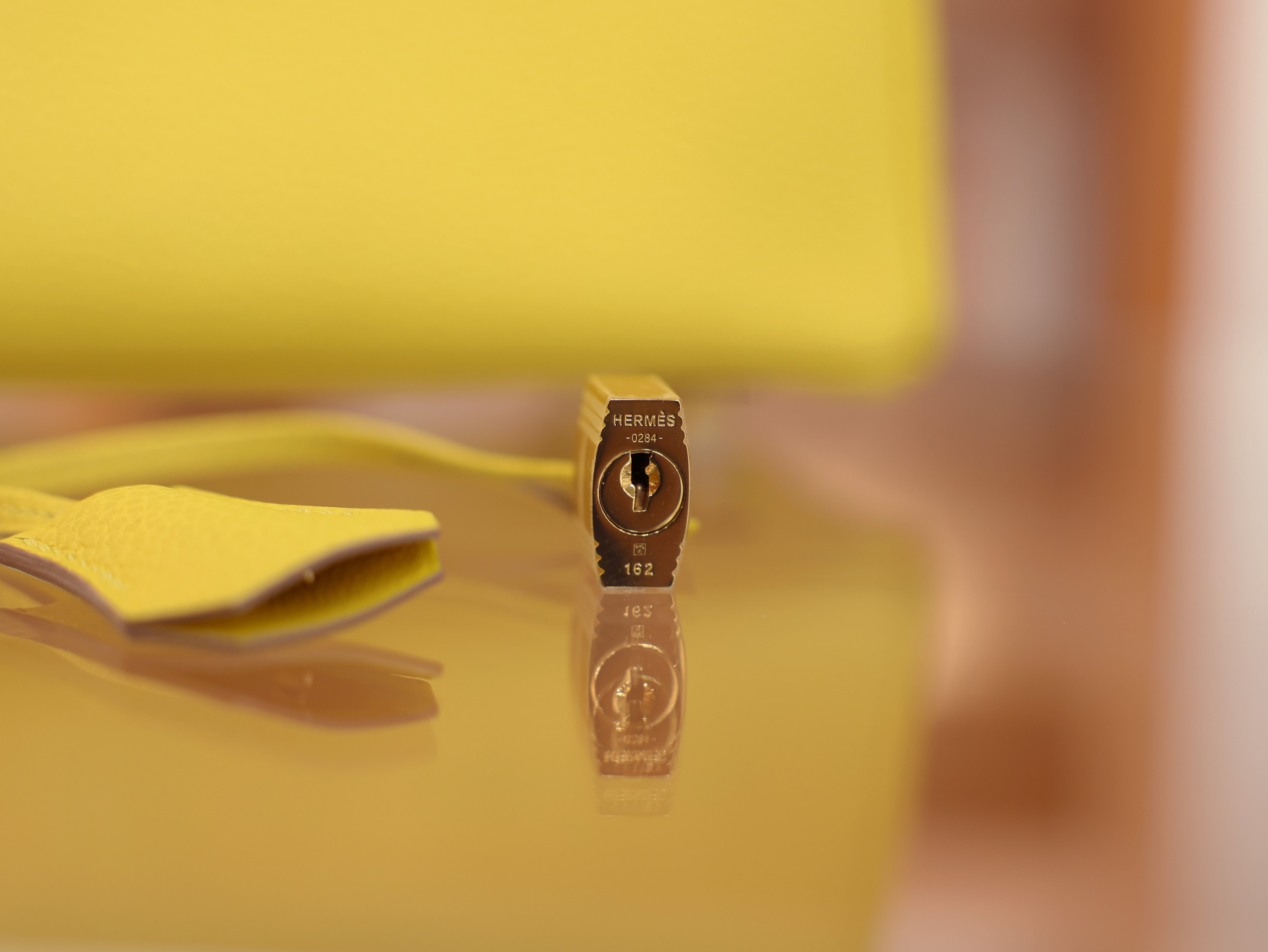 Birkin 25 togo jaune de naples GHW