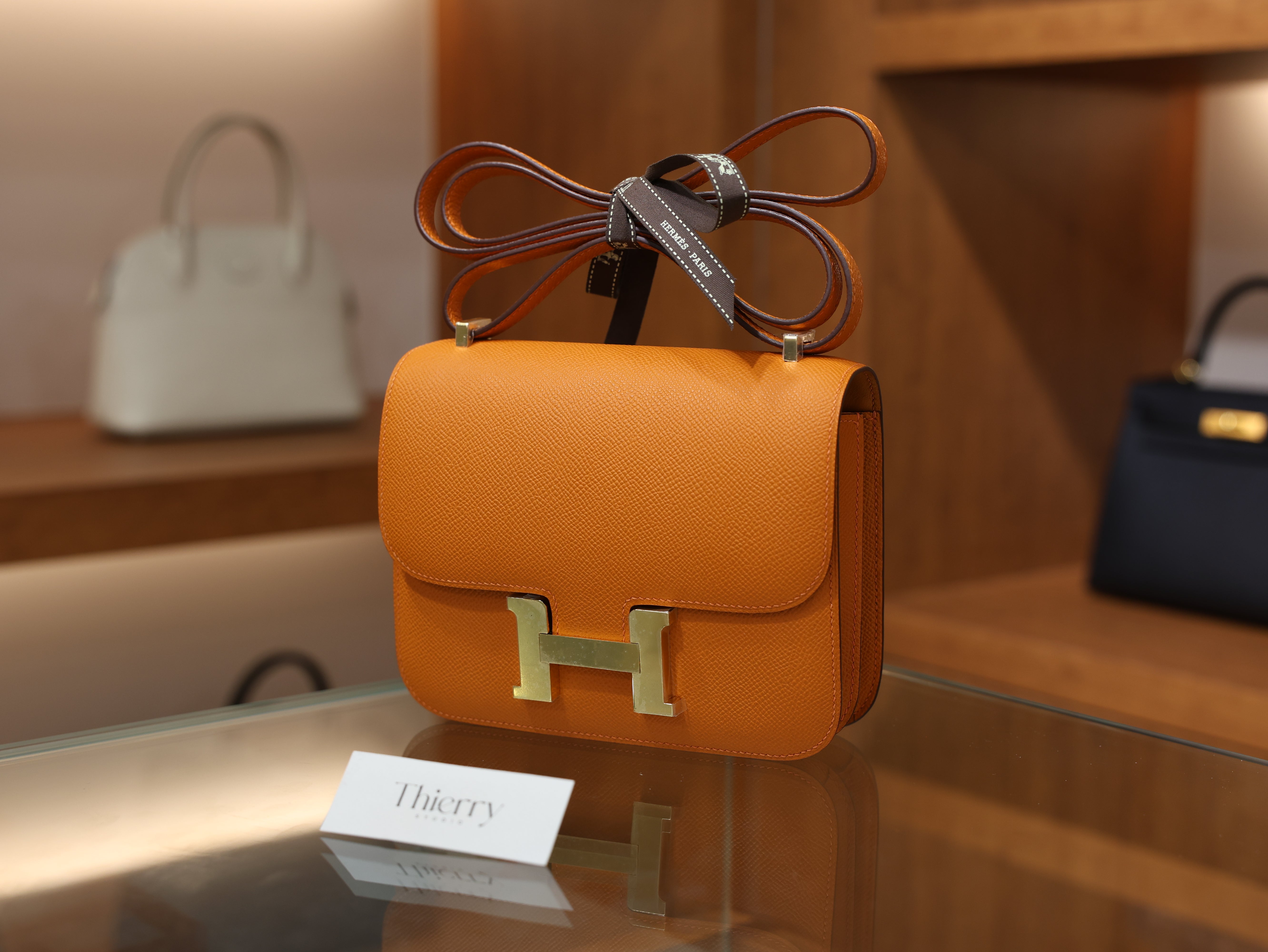 Constance 18 epsom orange GHW