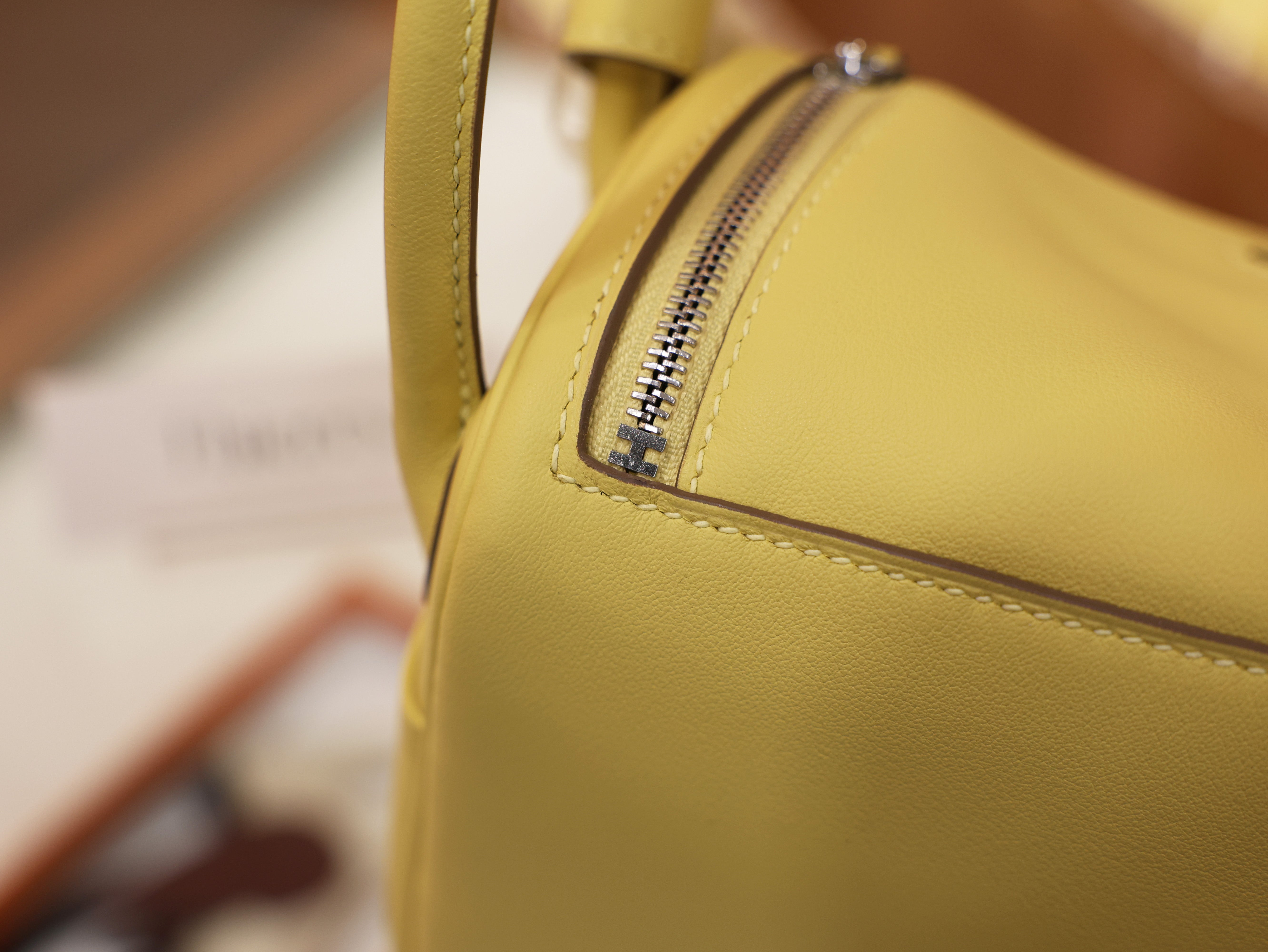 Lindy mini swift jaune poussin PHW