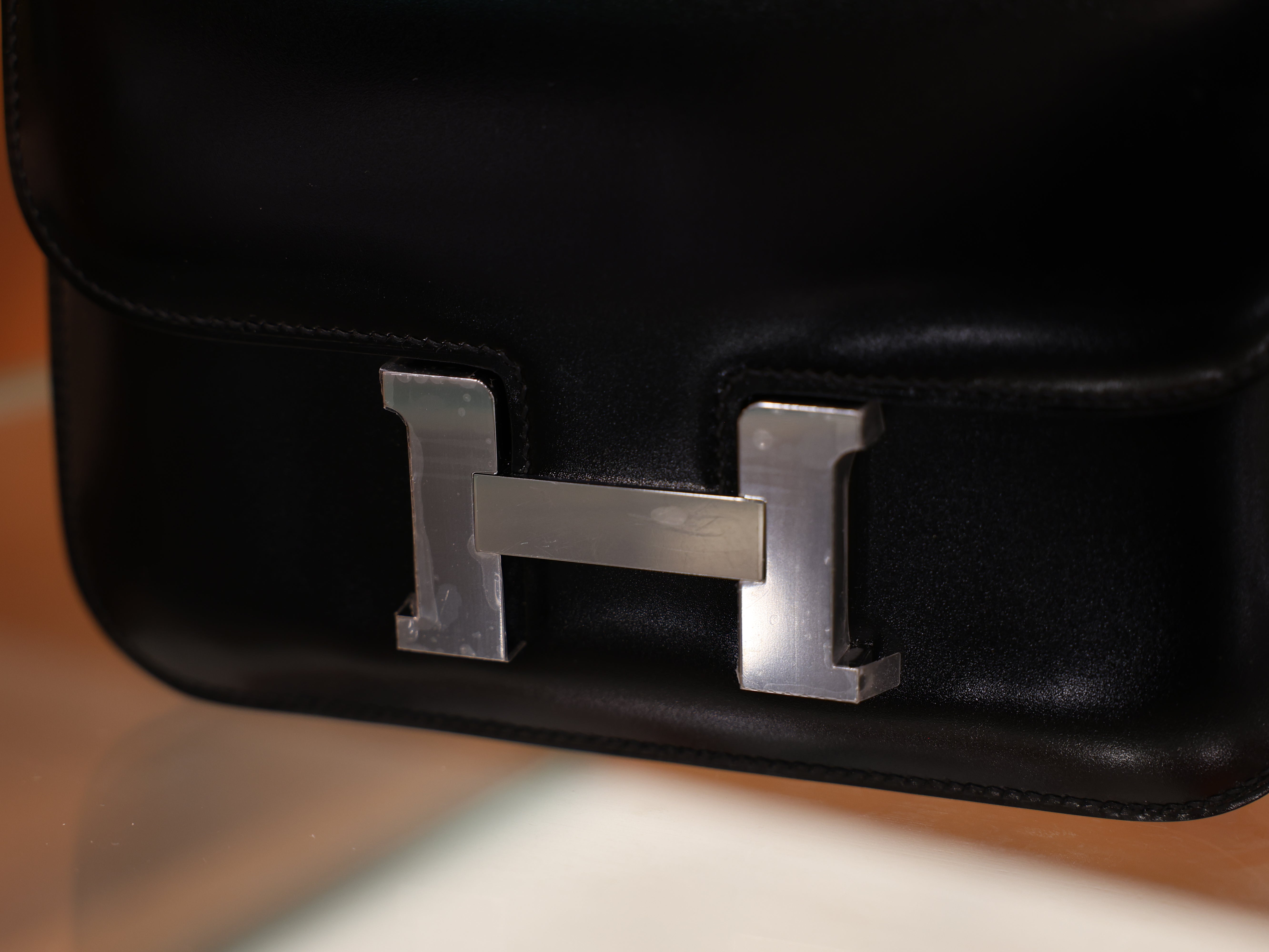 Constance 18 box black PHW
